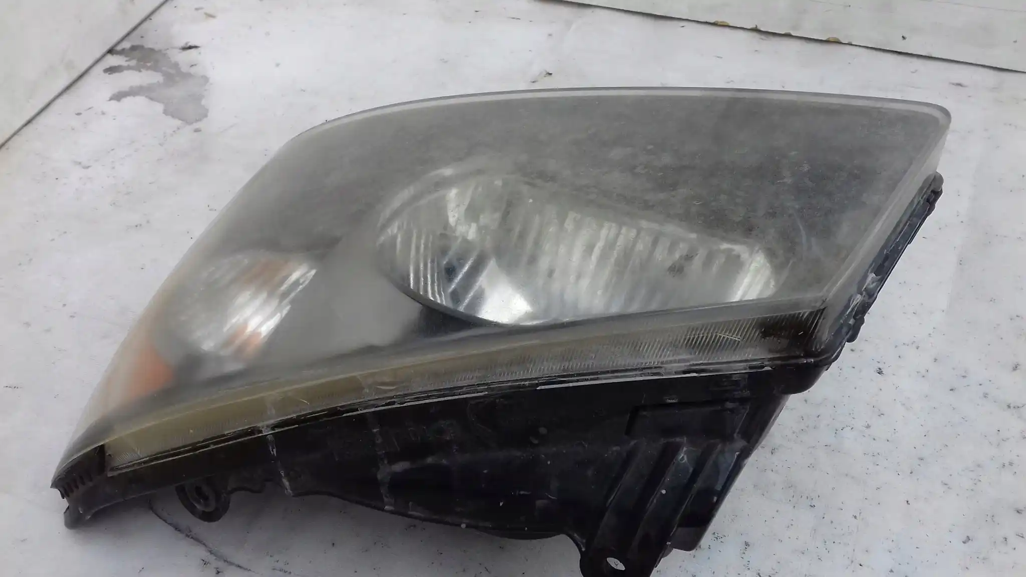 LAMPA LEWY PRZÓD PRZEDNIA KIA CERATO I 03-06