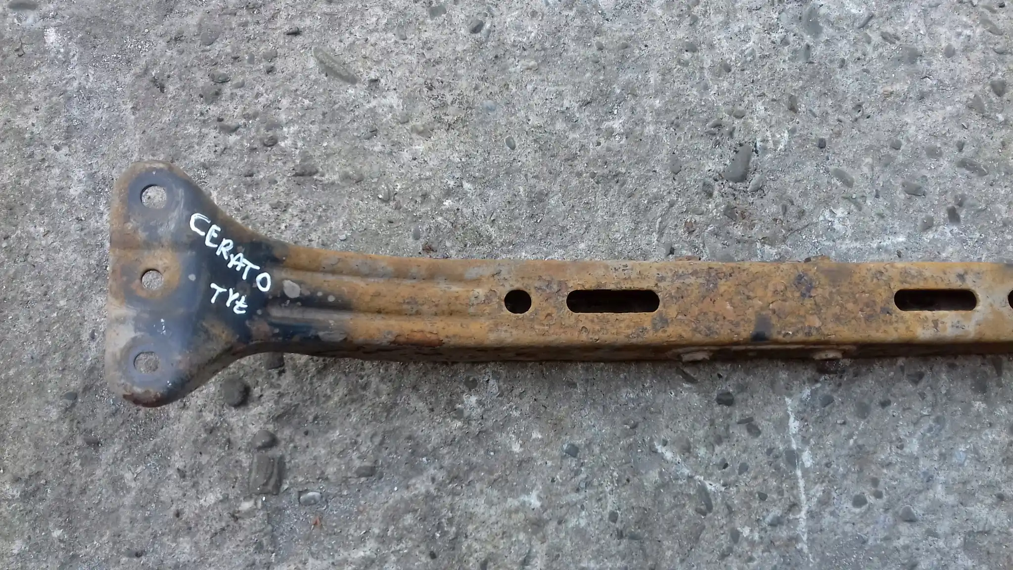BELKA ZAWIESZENIA TYŁ TYLNA KIA CERATO I HB 03-08