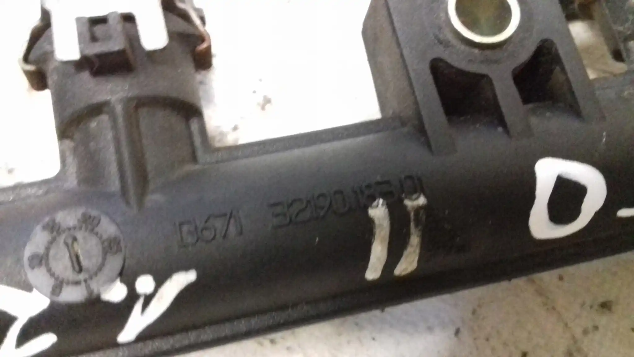 LISTWA WTRYSKOWA 3219018501 WTRYSKIWACZE IWP095 FIAT PUNTO II 2 1.2 8V 99-