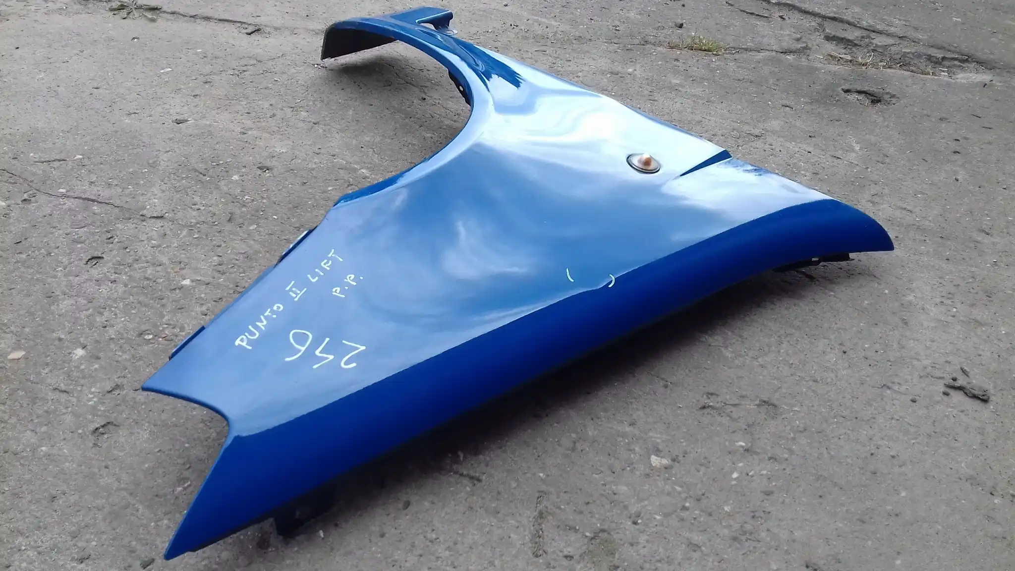 BŁOTNIK PRAWY PRZÓD PRZEDNI FIAT PUNTO II LIFT 03-10 247