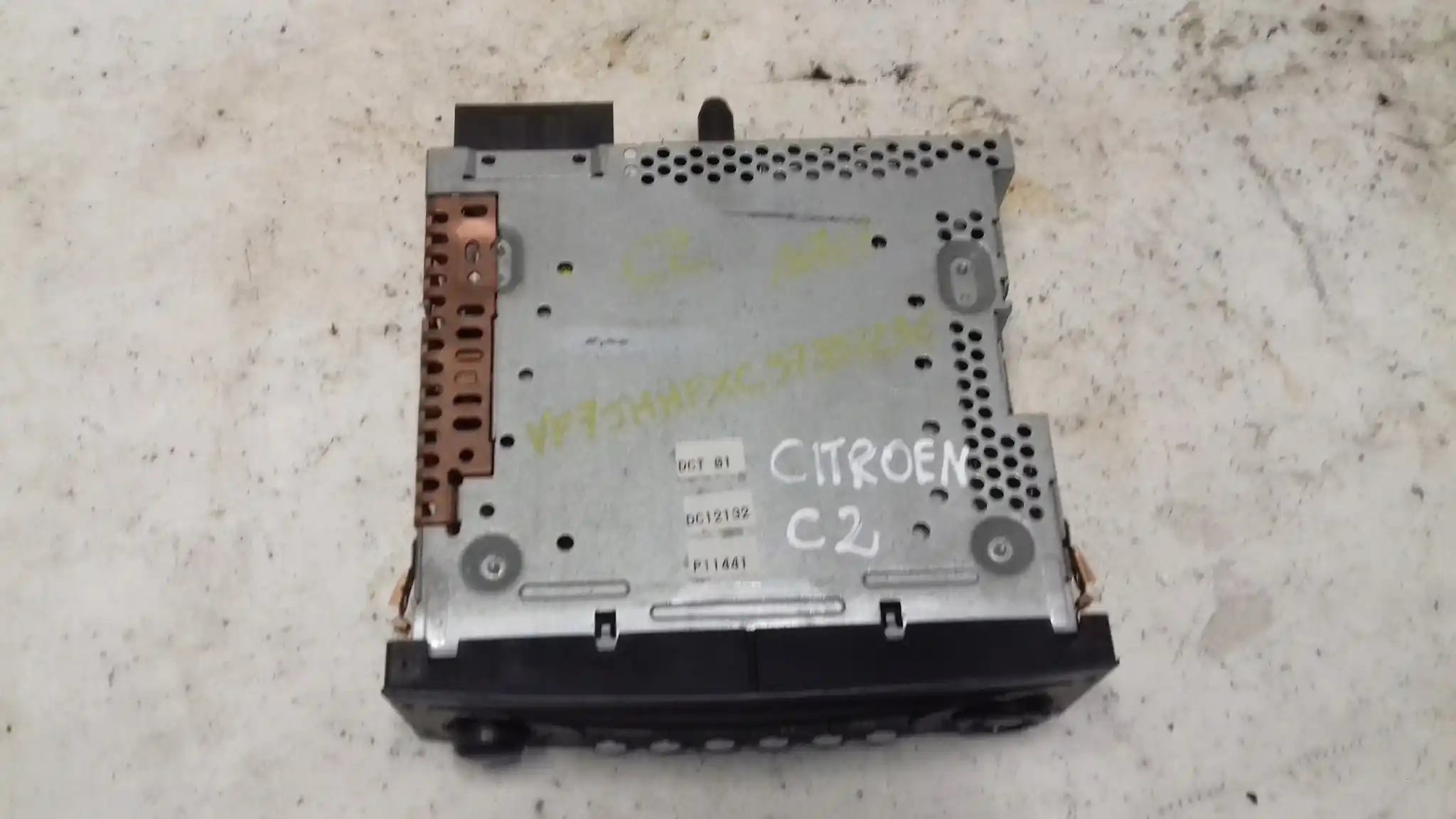 RADIO RADIOODTWARZACZ CD 96613825XT CITROEN C2 03-08