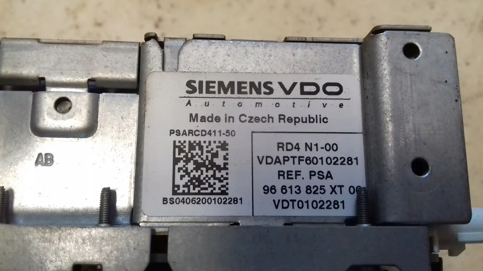 RADIO RADIOODTWARZACZ CD 96613825XT CITROEN C2 03-08