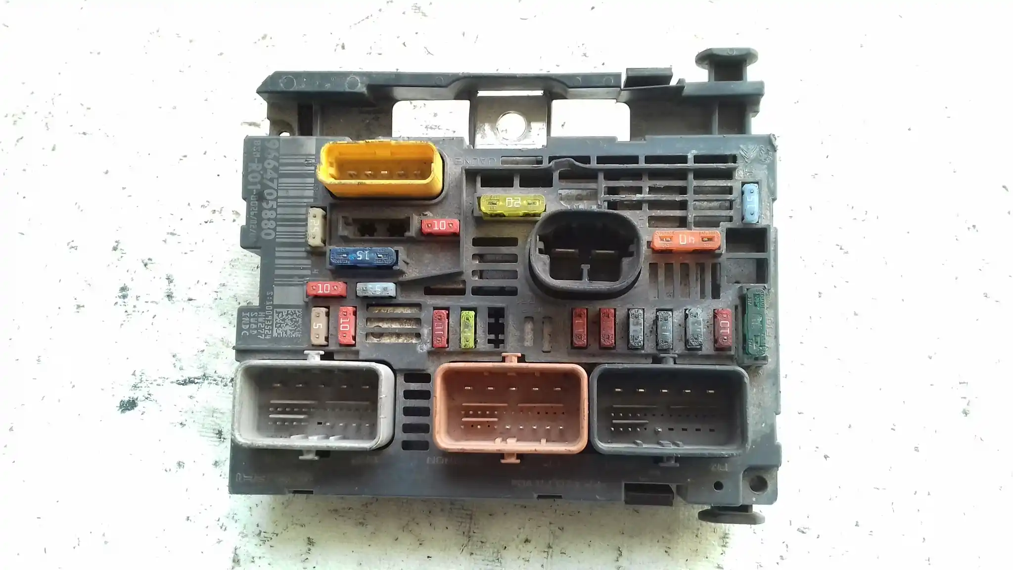 SKRZYNKA BEZPIECZNIKÓW MODUŁ BSM 9664705880 CITROEN C5 III X7 07-