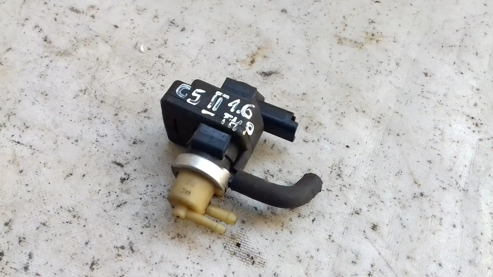 ZAWOREK ZAWÓR PODCIŚNIENIA V759537280 CITROEN C5 III X7 1.6 THP 07-