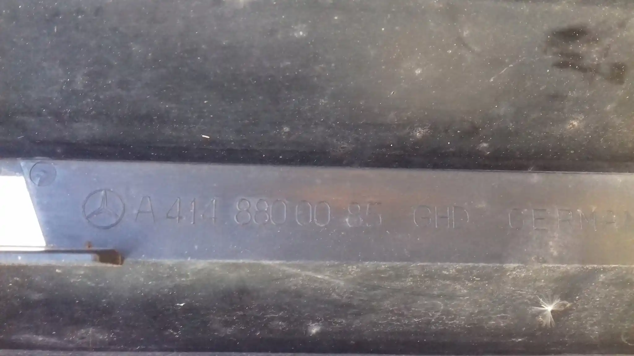 GRILL ATRAPA CHŁODNICY A4148800085 MERCEDES VANEO W414 01-05