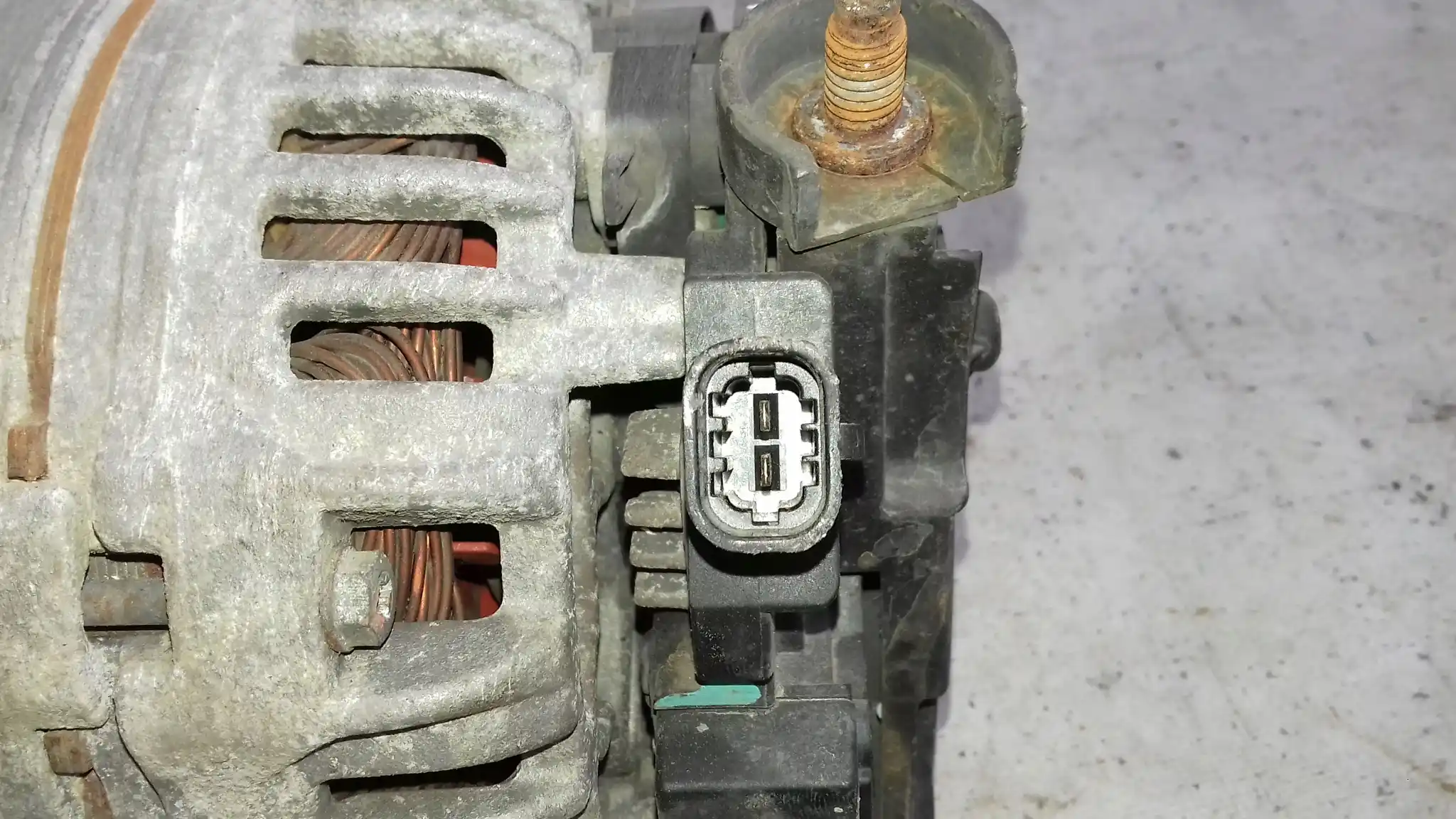 ALTERNATOR 0124415025 OPEL VECTRA C SIGNUM 2.2 16V Z22SE 02-