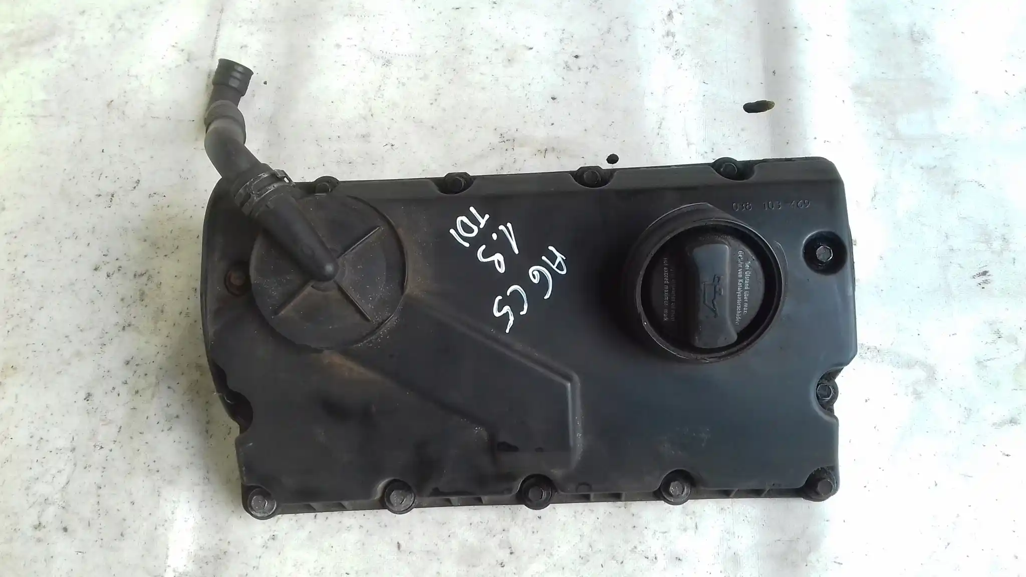 POKRYWA ZAWORÓW 038103469 038103475N/P AUDI A6 C5 1.9 TDI LIFT 01-