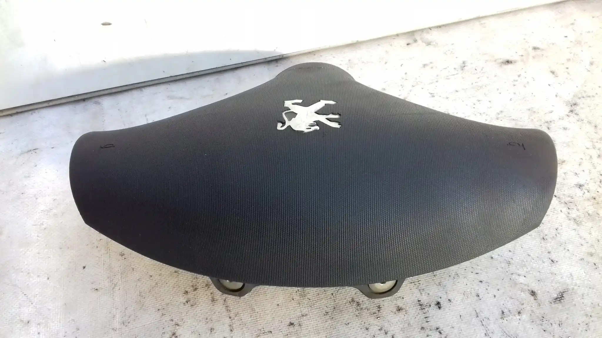 AIRBAG PODUSZKA POWIETRZNA KIEROWCY PEUGEOT 107 05-12