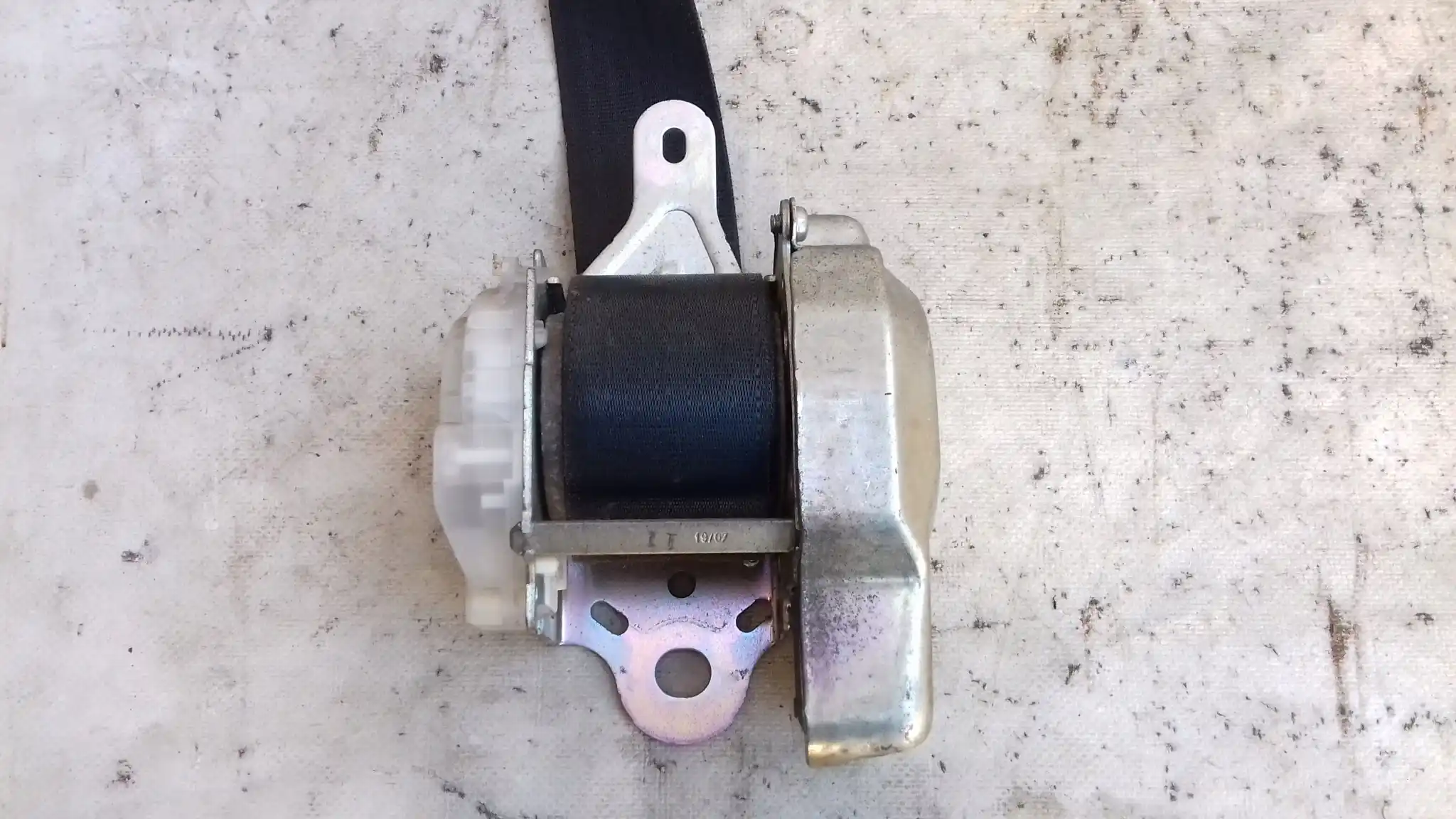 PAS BEZPIECZEŃSTWA LEWY PRZÓD PEUGEOT 107 CITROEN C1 3D 05-12