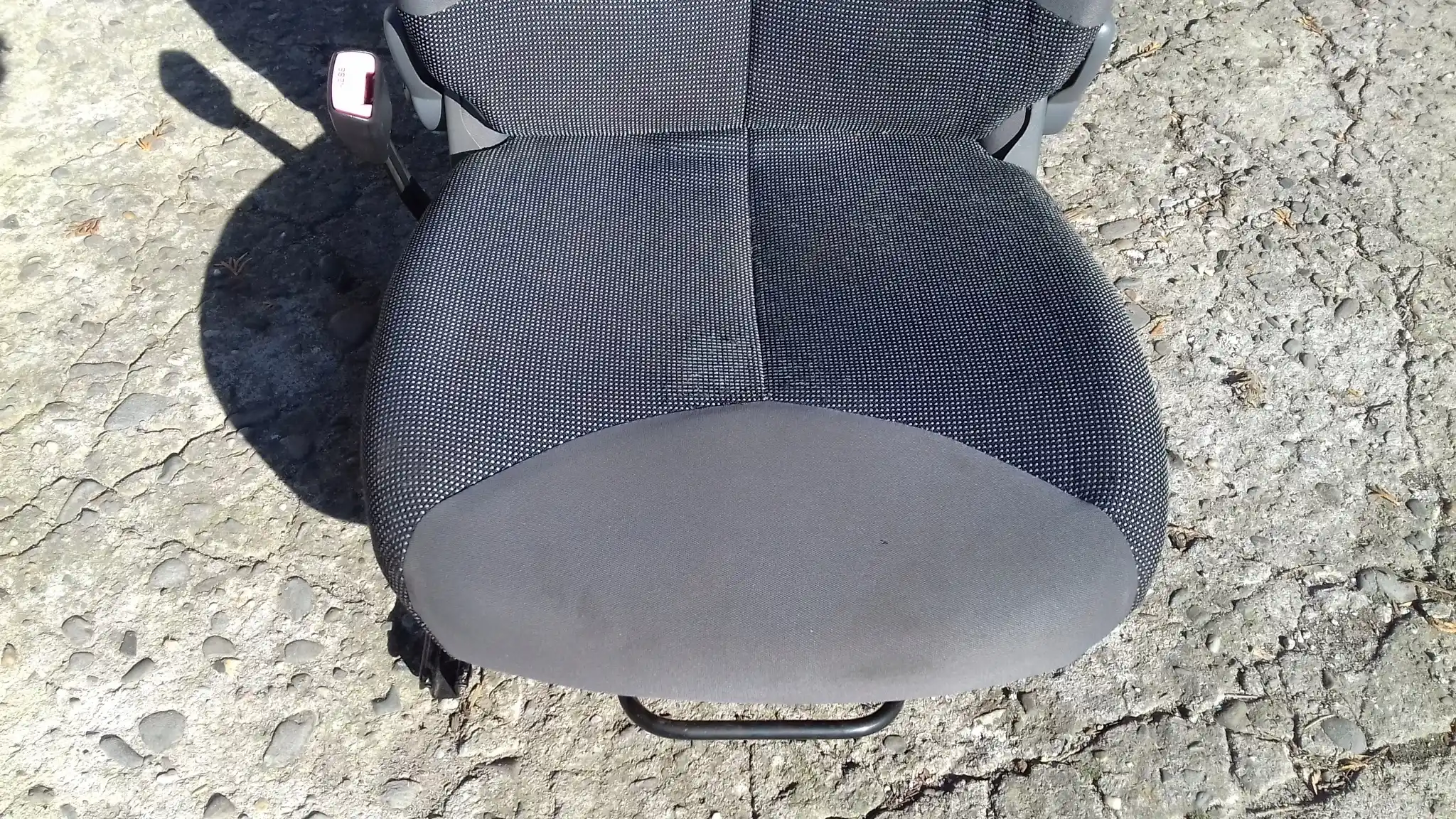 FOTEL LEWY PRZÓD PRZEDNI PEUGEOT 107 3D 05-
