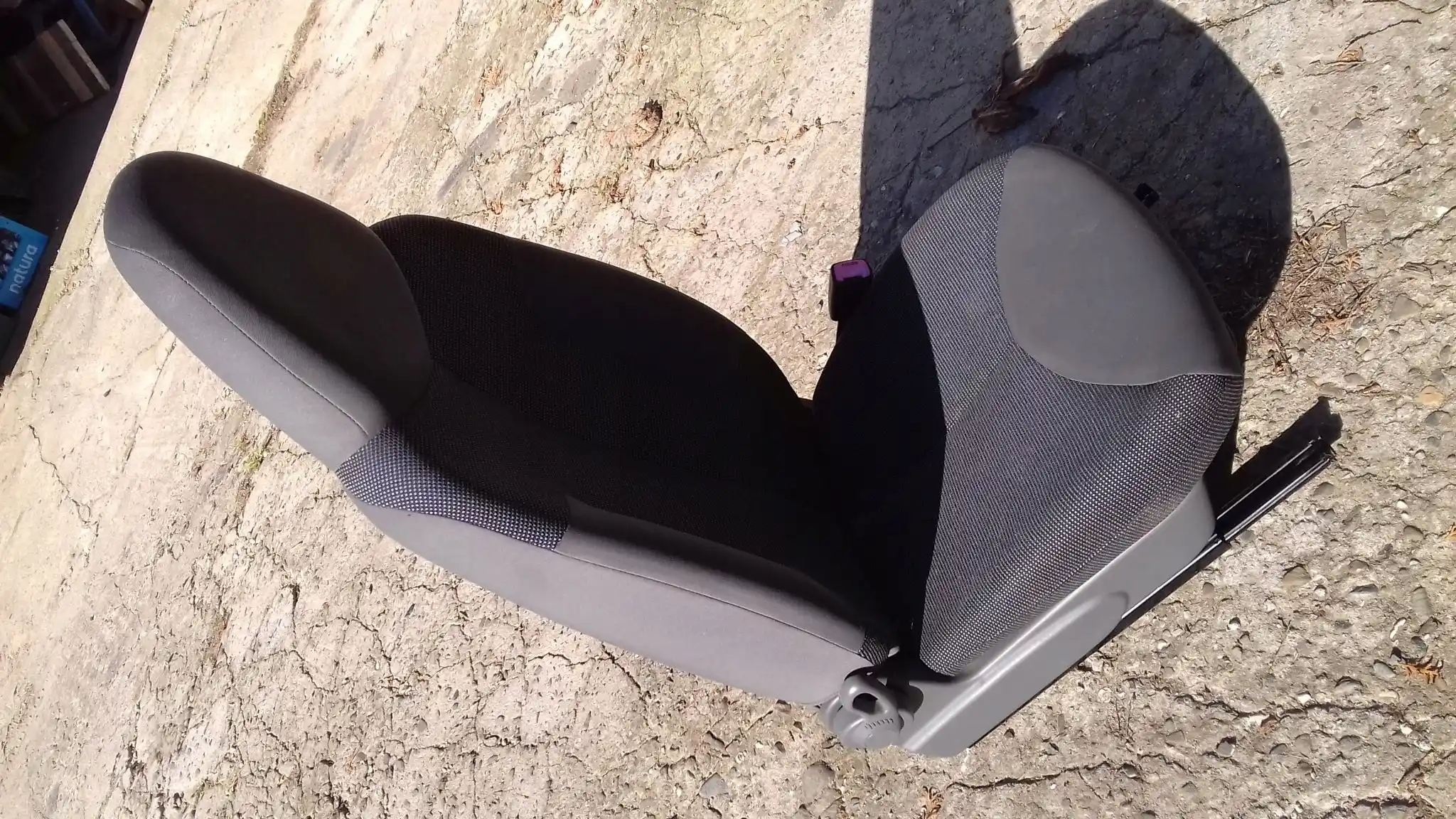 FOTEL PRAWY PRZÓD PRZEDNI PEUGEOT 107 3D 05-