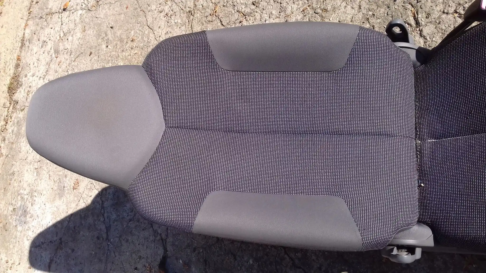 FOTEL PRAWY PRZÓD PRZEDNI PEUGEOT 107 3D 05-