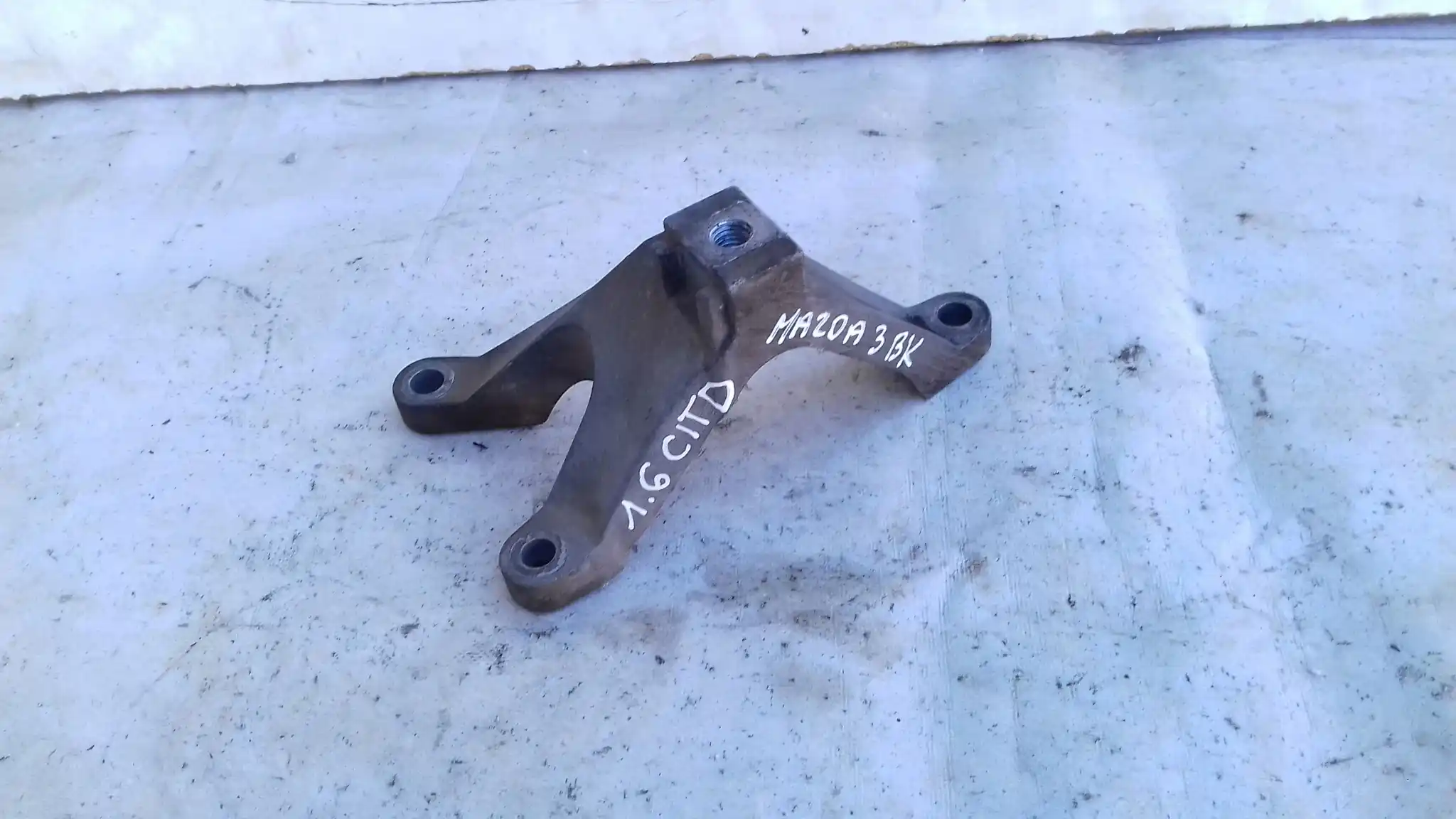 ŁAPA SKRZYNI BIEGÓW MAZDA 3 I BK 1.6 CITD 03-
