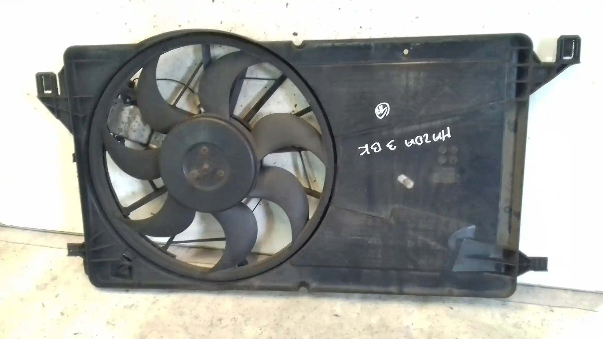 WENTYLATOR CHŁODNICY 0130303963 1137328148 MAZDA 3 BK 03-09 FORD VOLVO