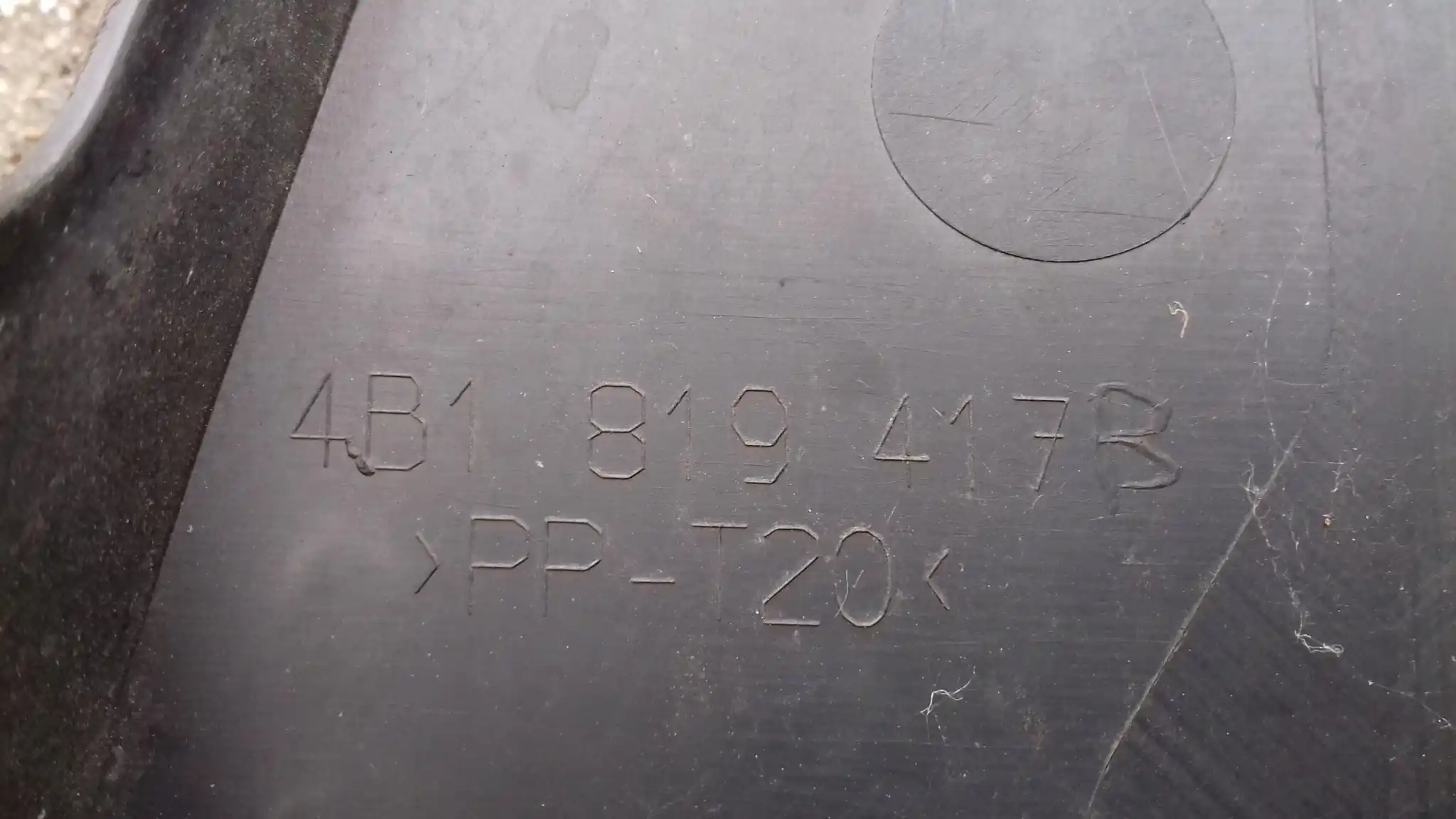 PODSZYBIE 4B1819417B 4B1819422 AUDI A6 C5 97-