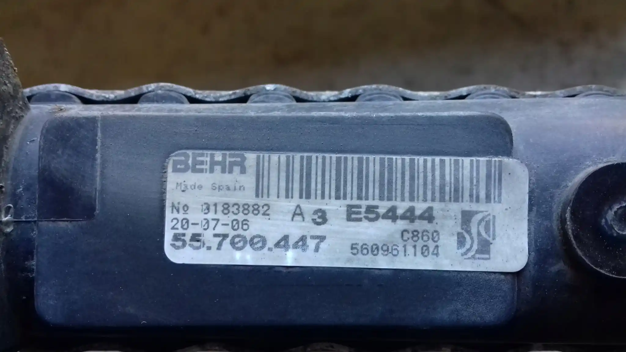 CHŁODNICA WODY 55700447 FIAT GRANDE PUNTO 1.4 8V 05-09