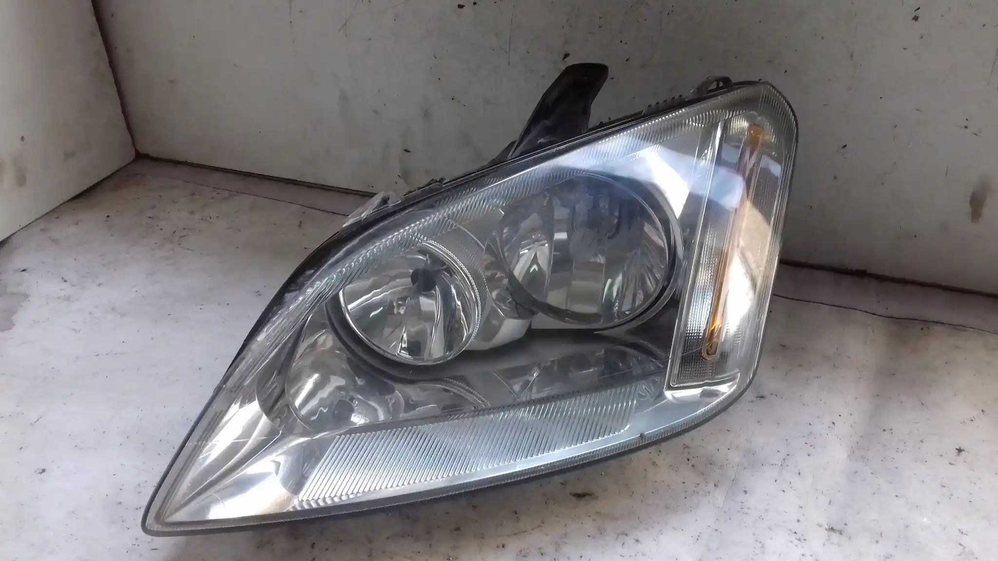 LAMPA LEWY PRZÓD PRZEDNIA FORD C-MAX MK1 03-06