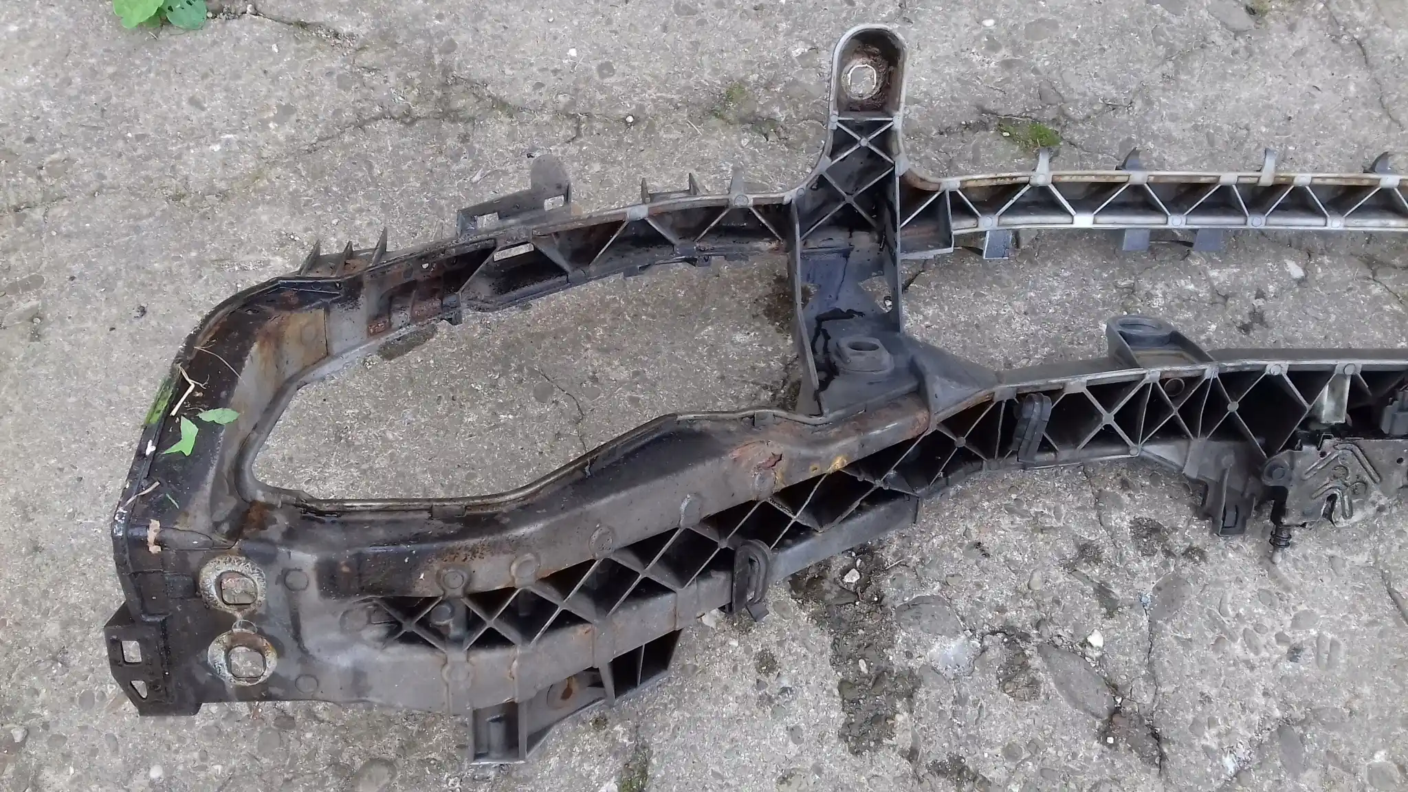 PAS PRZEDNI WZMOCNIENIE 3M518B04AU FORD C-MAX MK1 03- LAK.03