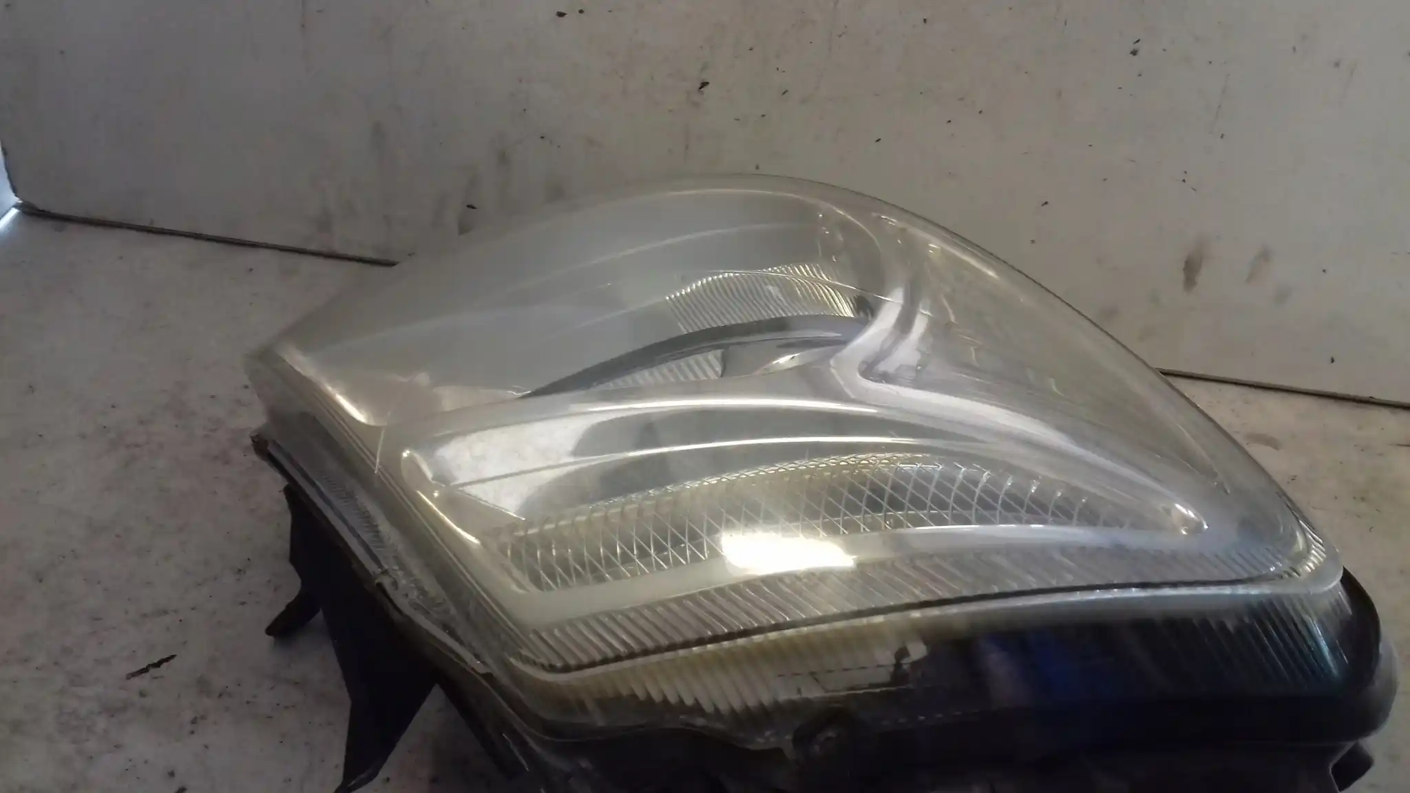 LAMPA PRAWY PRZÓD PRZEDNIA 1494315080 CITROEN C8 02-08