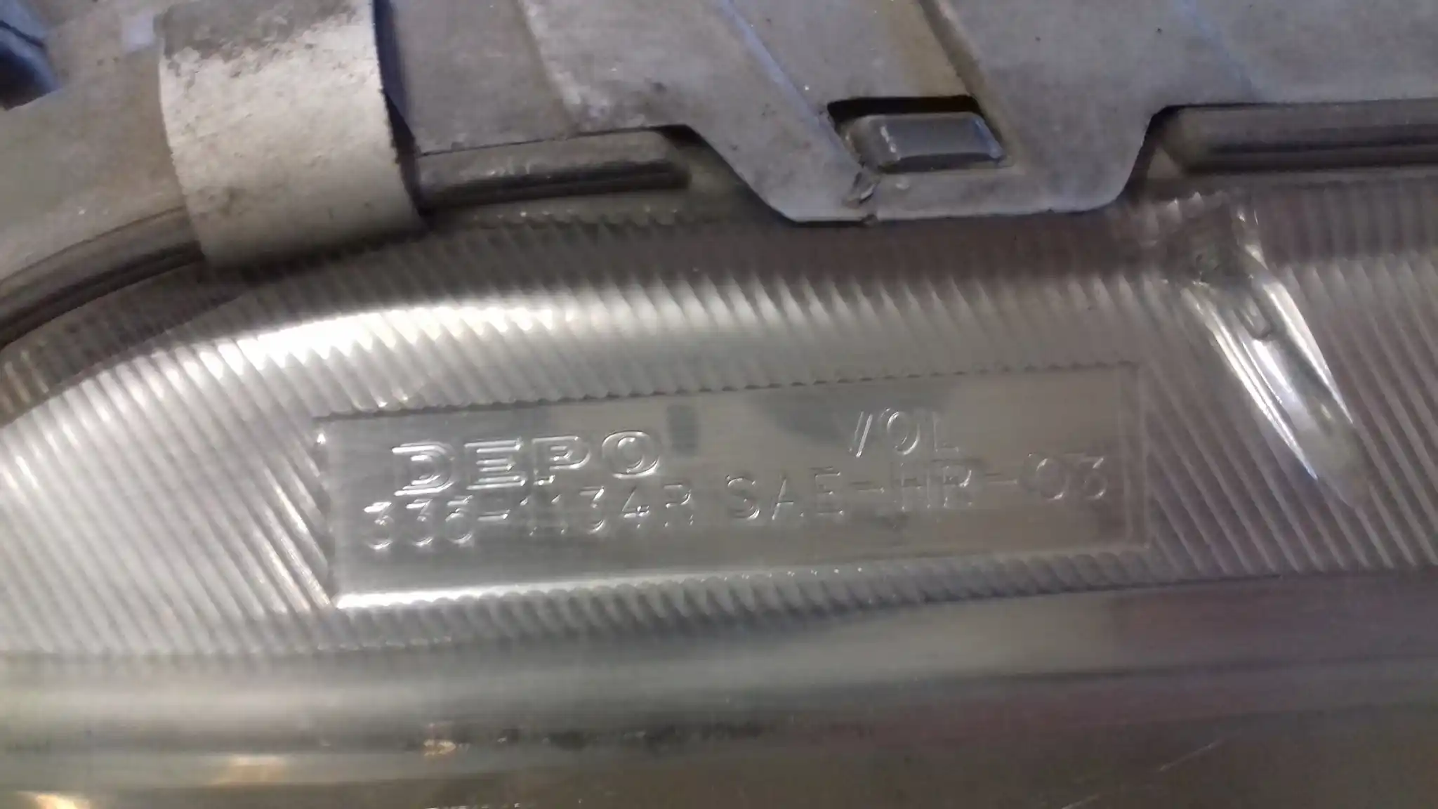 LAMPA PRAWY PRZÓD PRZEDNIA DEPO CHEVROLET AVEO I T200 03-