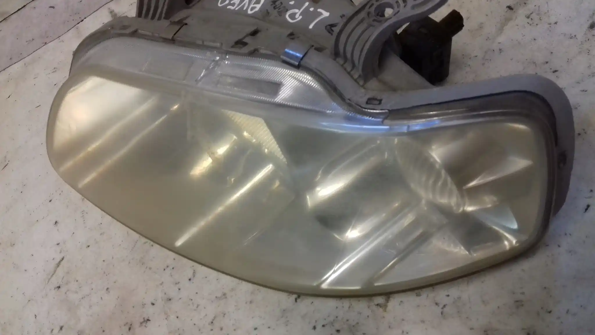 LAMPA LEWY PRZÓD PRZEDNIA CHEVROLET AVEO I T200 03-