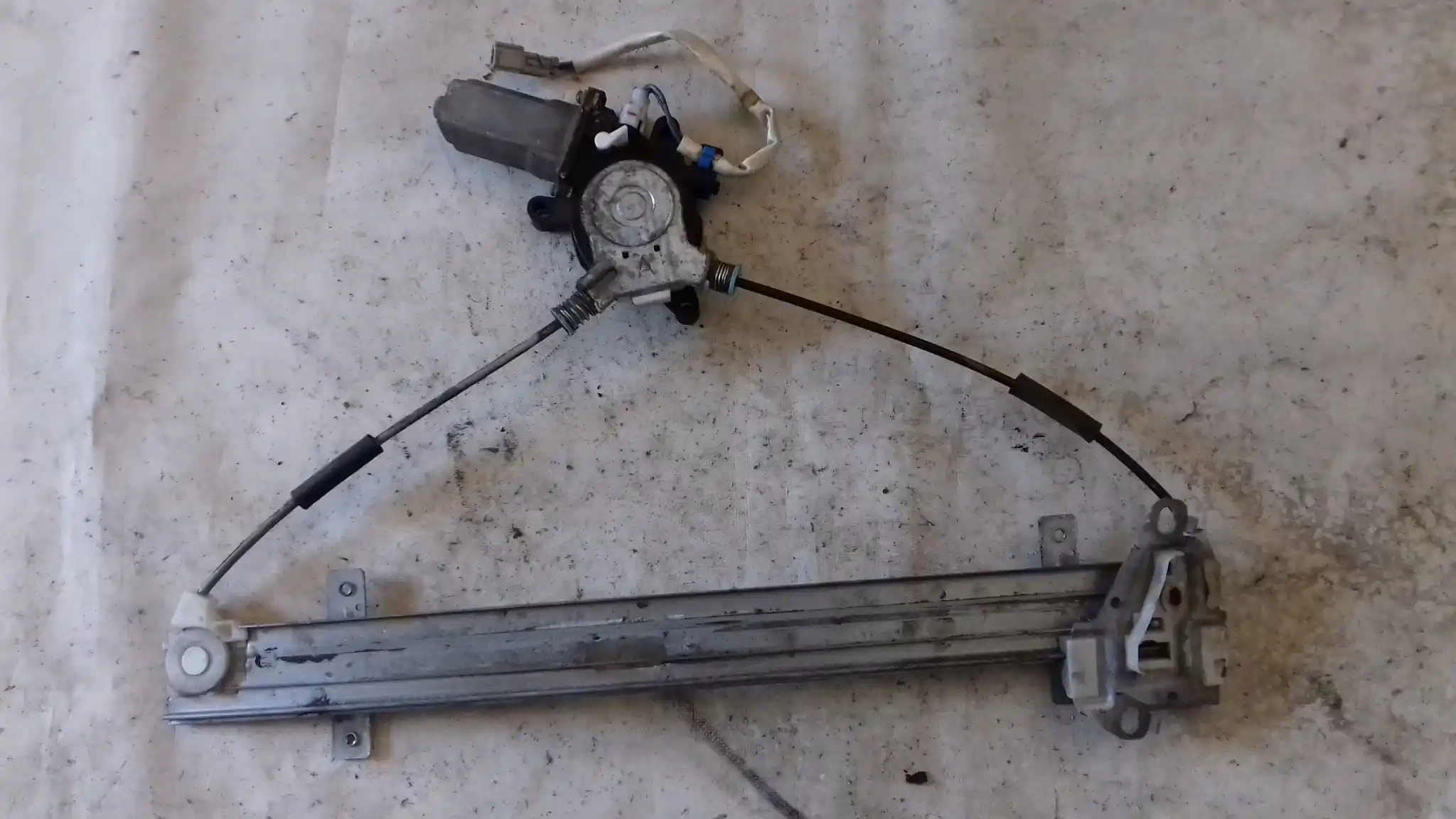 MECHANIZM SILNICZEK SZYBY PRAWY PRZÓD 2 PIN HONDA CIVIC VII 5D HB 00-06