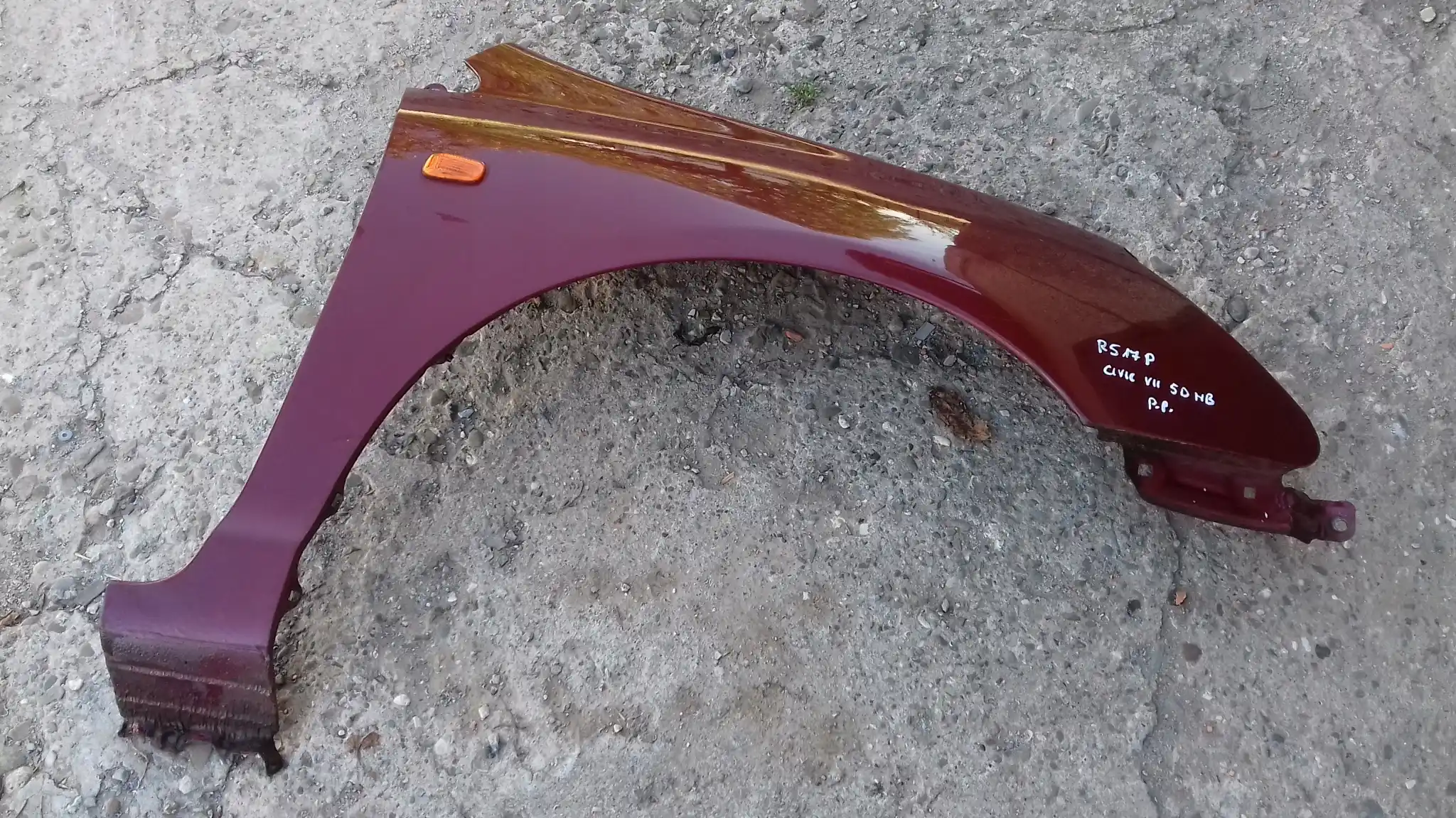 BŁOTNIK PRAWY PRZÓD PRZEDNI HONDA CIVIC VII HB 00-04 R517P