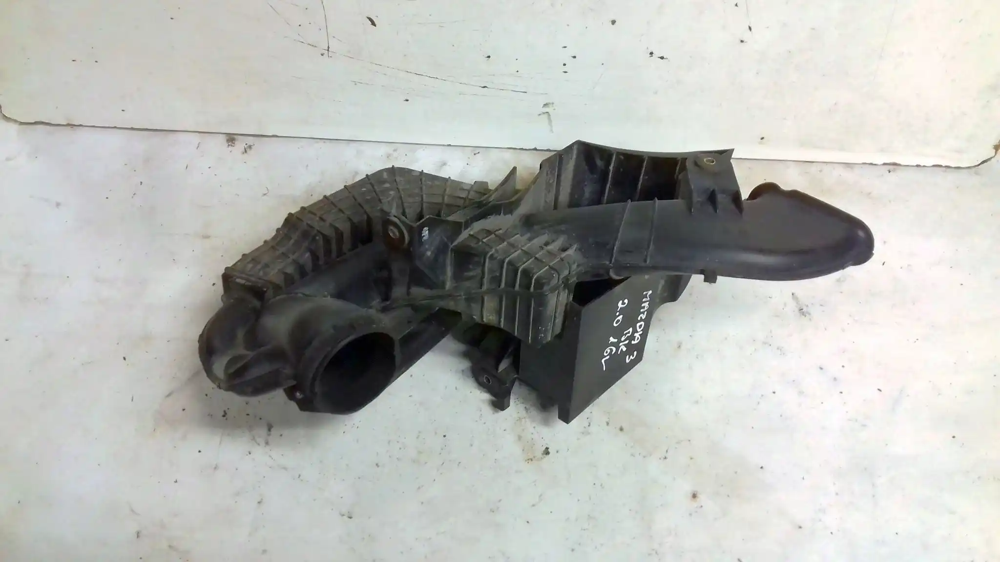 REZONATOR DOLOT POWIETRZA MAZDA 3 BK 2.0 16V 03-09