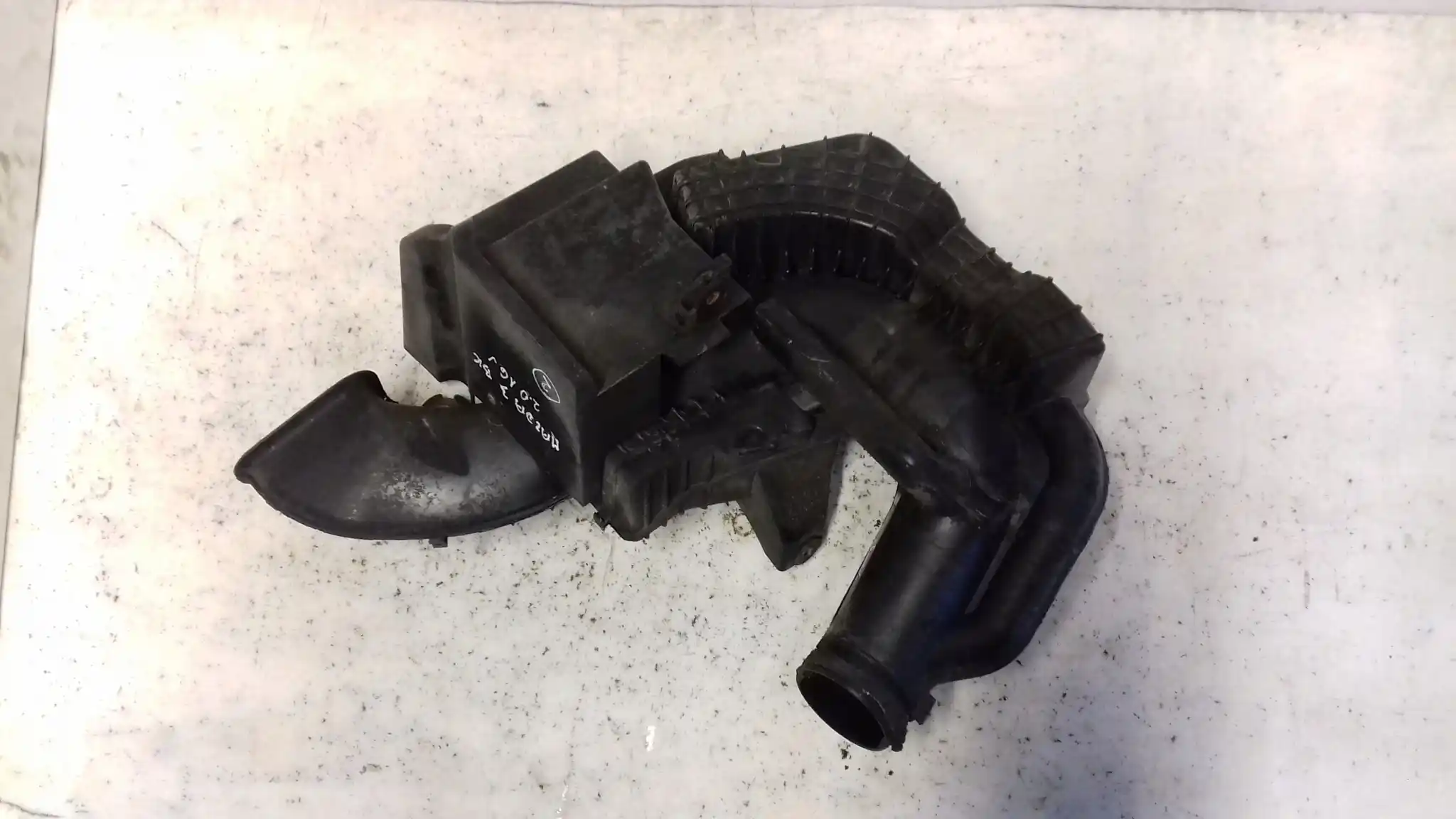 REZONATOR DOLOT POWIETRZA MAZDA 3 BK 2.0 16V 03-09