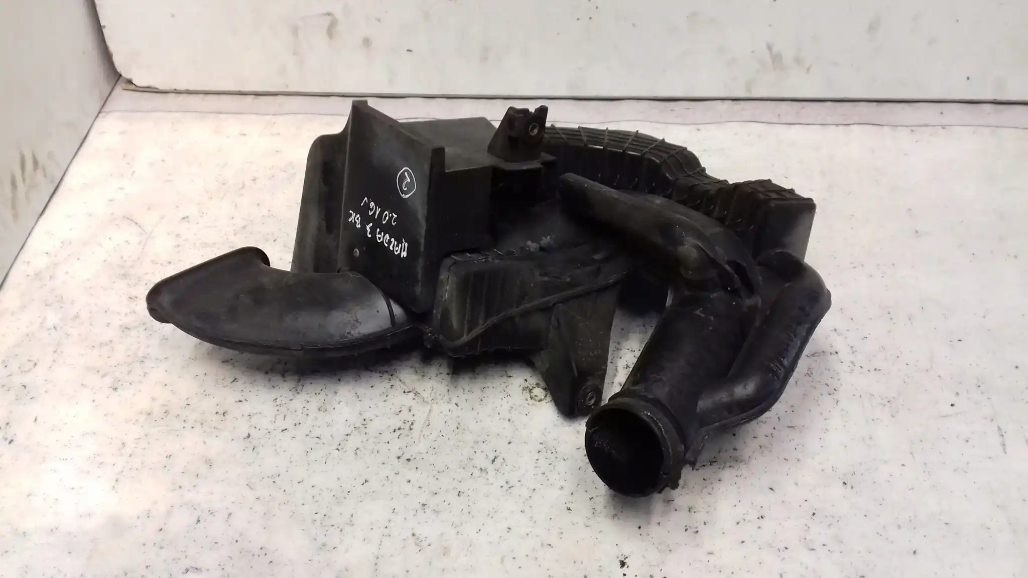 REZONATOR DOLOT POWIETRZA MAZDA 3 BK 2.0 16V 03-09