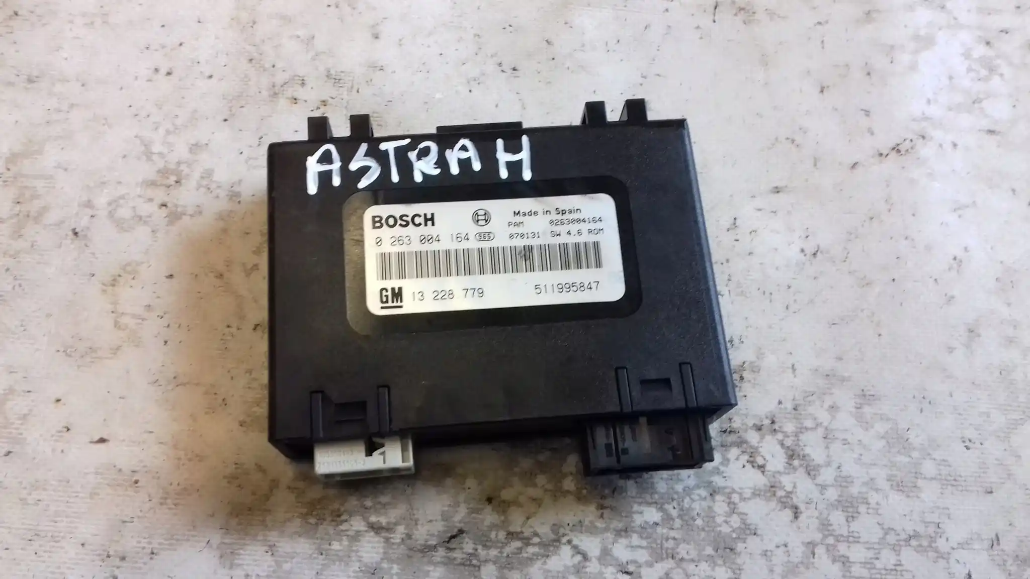 MODUŁ STEROWNIK PDC 0263004164 13228779 OPEL ASTRA H 04-10