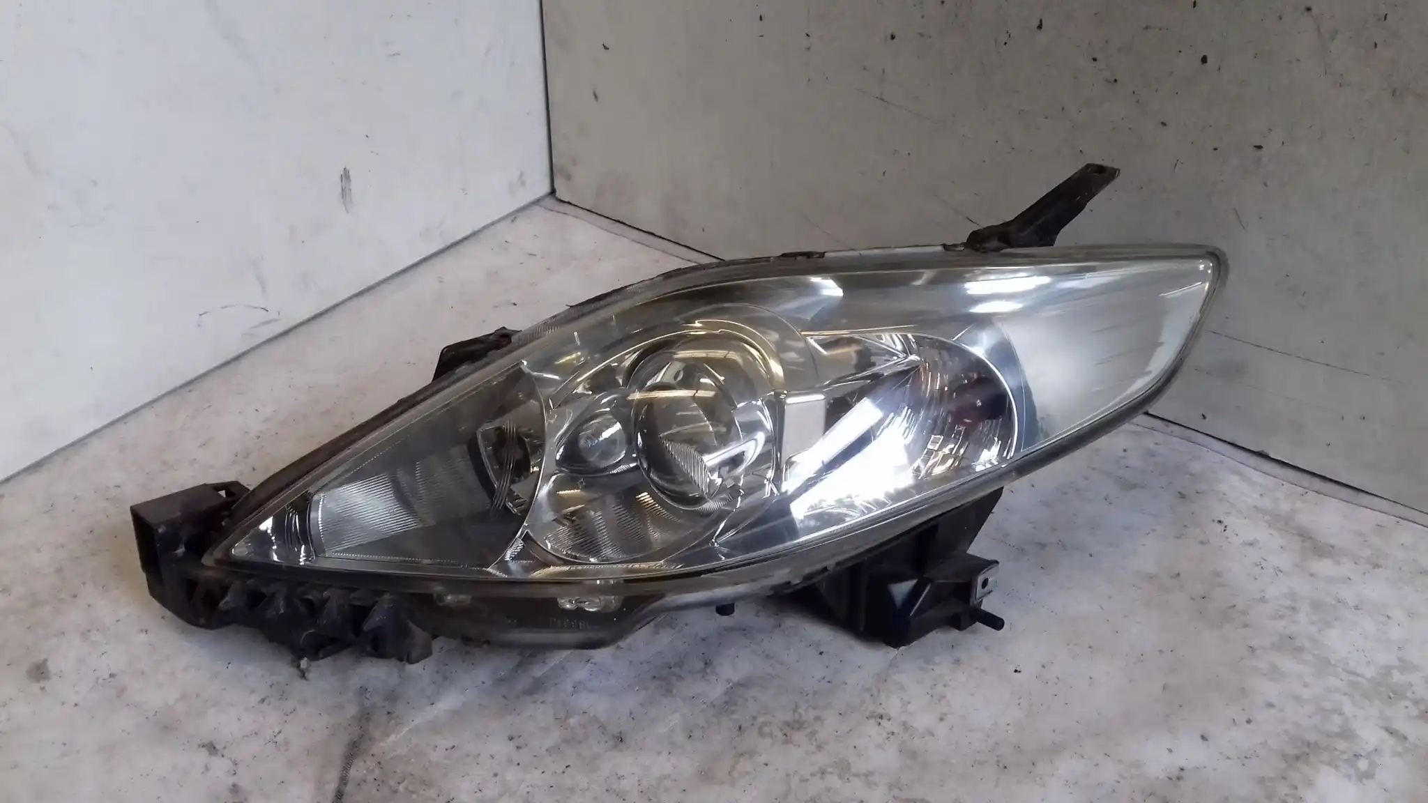 LAMPA LEWY PRZÓD PRZEDNIA MAZDA 5 I CR 05-07