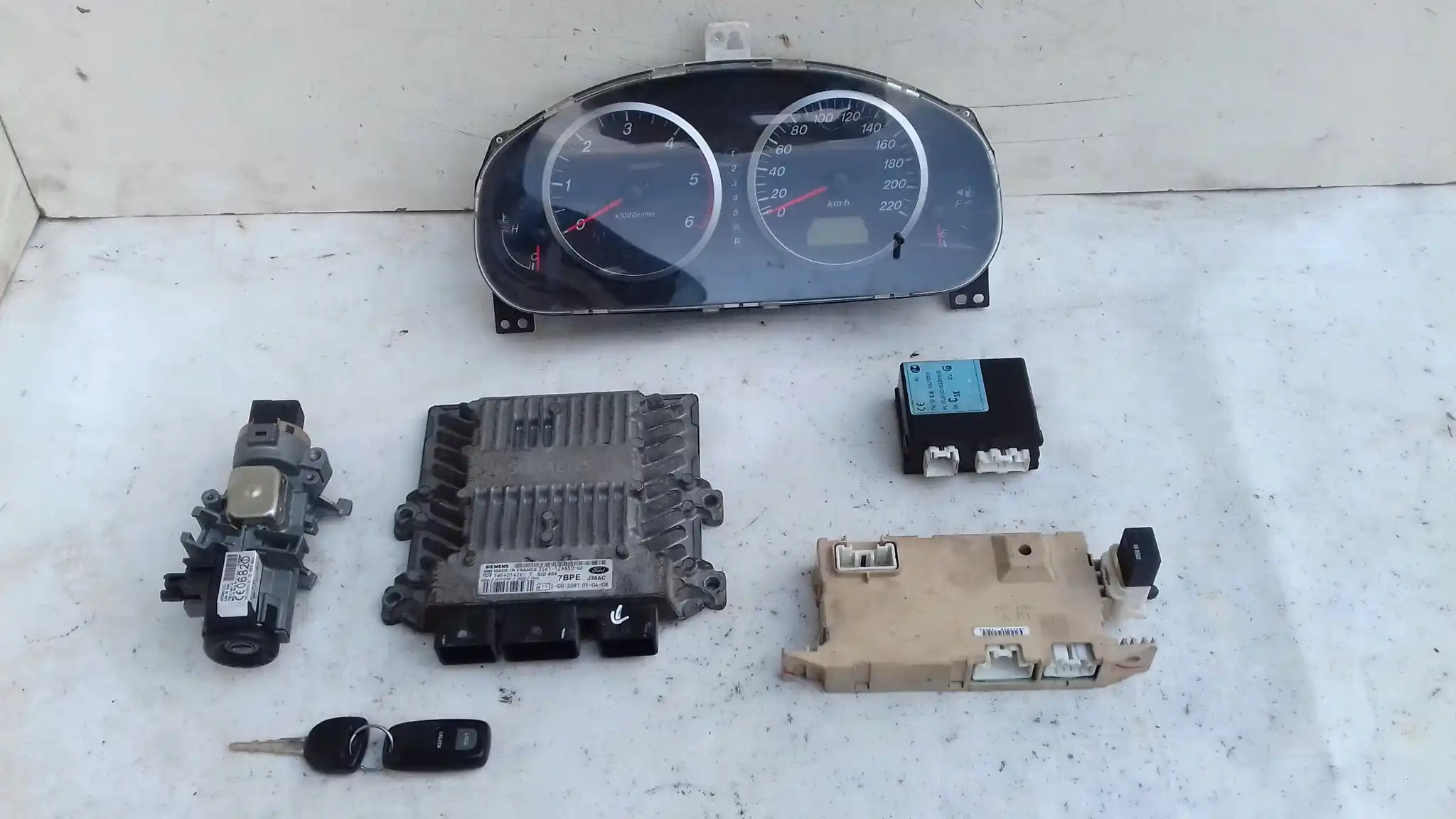KOMPUTER 5WS40142ET 3S6112A650GE ZESTAW IMMO MAZDA 2 DY 1.4 D AUTOMAT 02-07