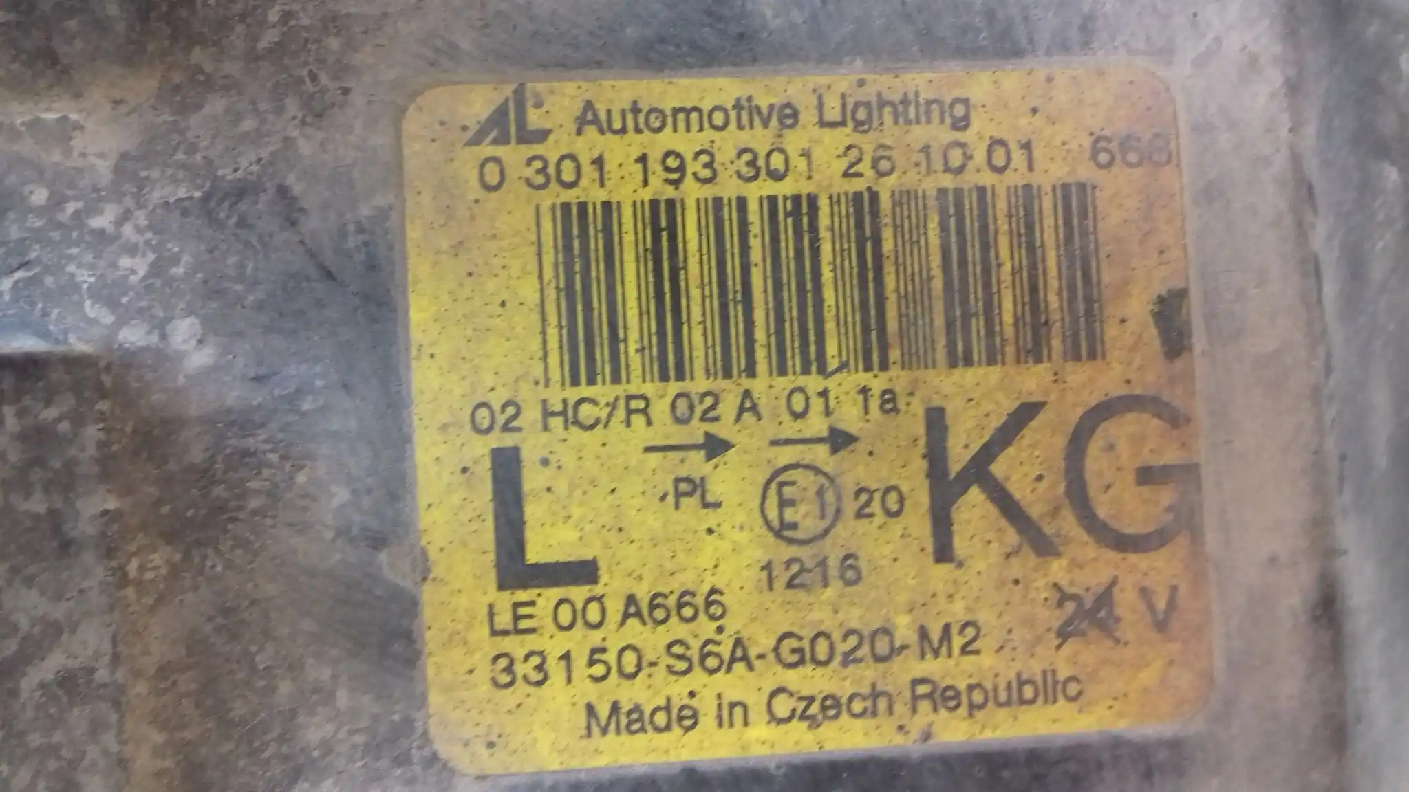 LAMPA LEWY PRZÓD PRZEDNIA 0301193301 HONDA CIVIC VII HB 00-04