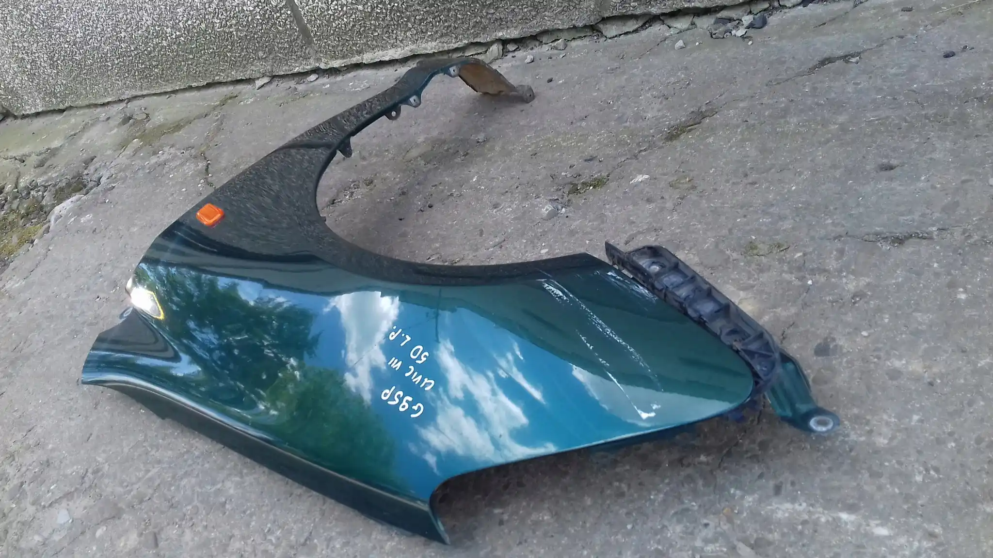 BŁOTNIK LEWY PRZÓD PRZEDNI HONDA CIVIC VII 5D HB 00-04 G95P