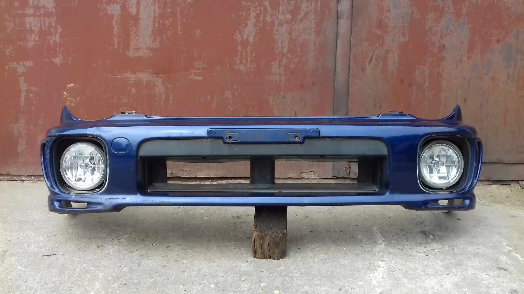 ZDERZAK PRZÓD PRZEDNI HALOGENY SUBARU IMPREZA II KOMBI 00- 95H