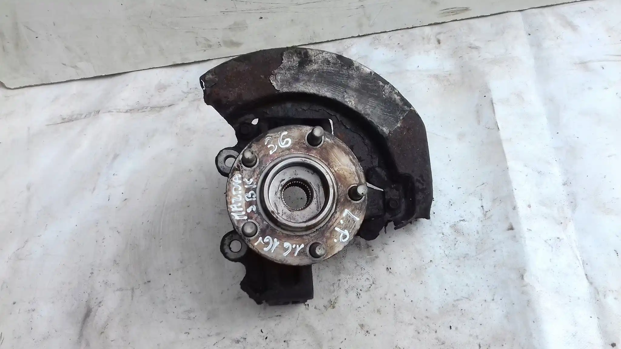 ZWROTNICA LEWY PRZÓD PRZEDNIA 36 ZĘBÓW MAZDA 3 BK 1.6 16V 03-