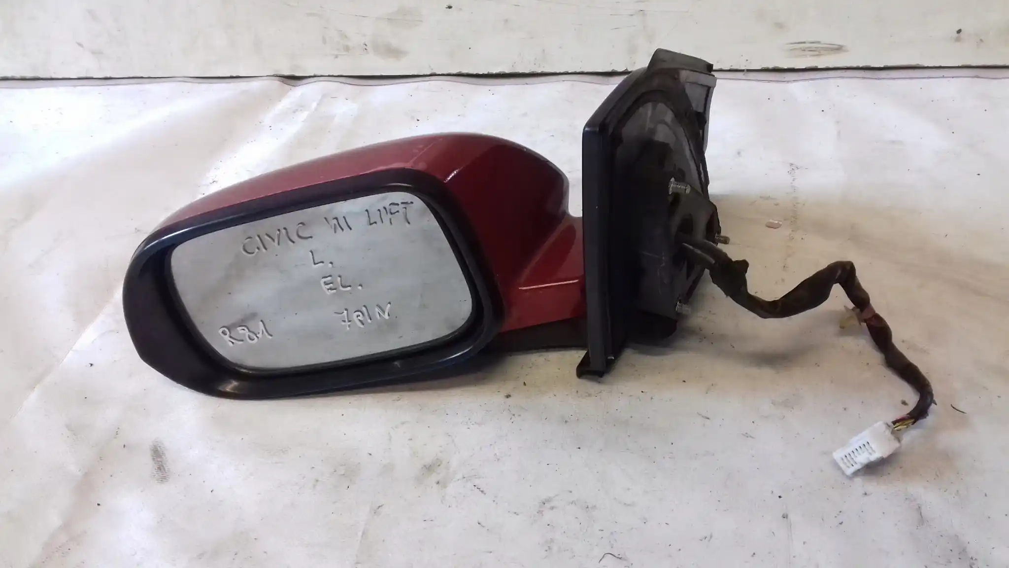 LUSTERKO LEWE ELEKTRYCZNE 7 PIN HONDA CIVIC VII 3D HB LIFT 04-06 R81