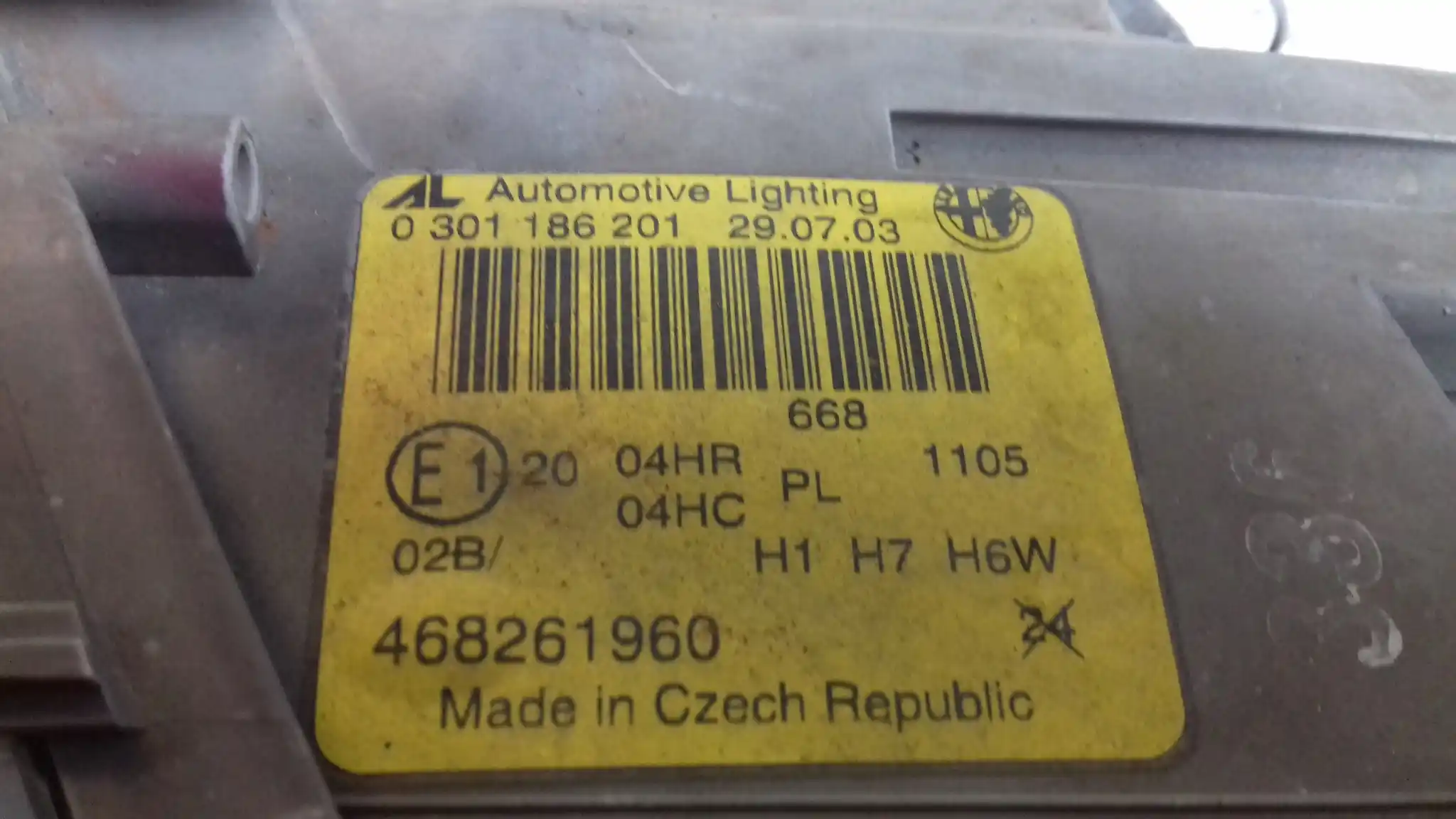 LAMPA LEWY PRZÓD PRZEDNIA 468261960 ALFA ROMEO 147 00-04