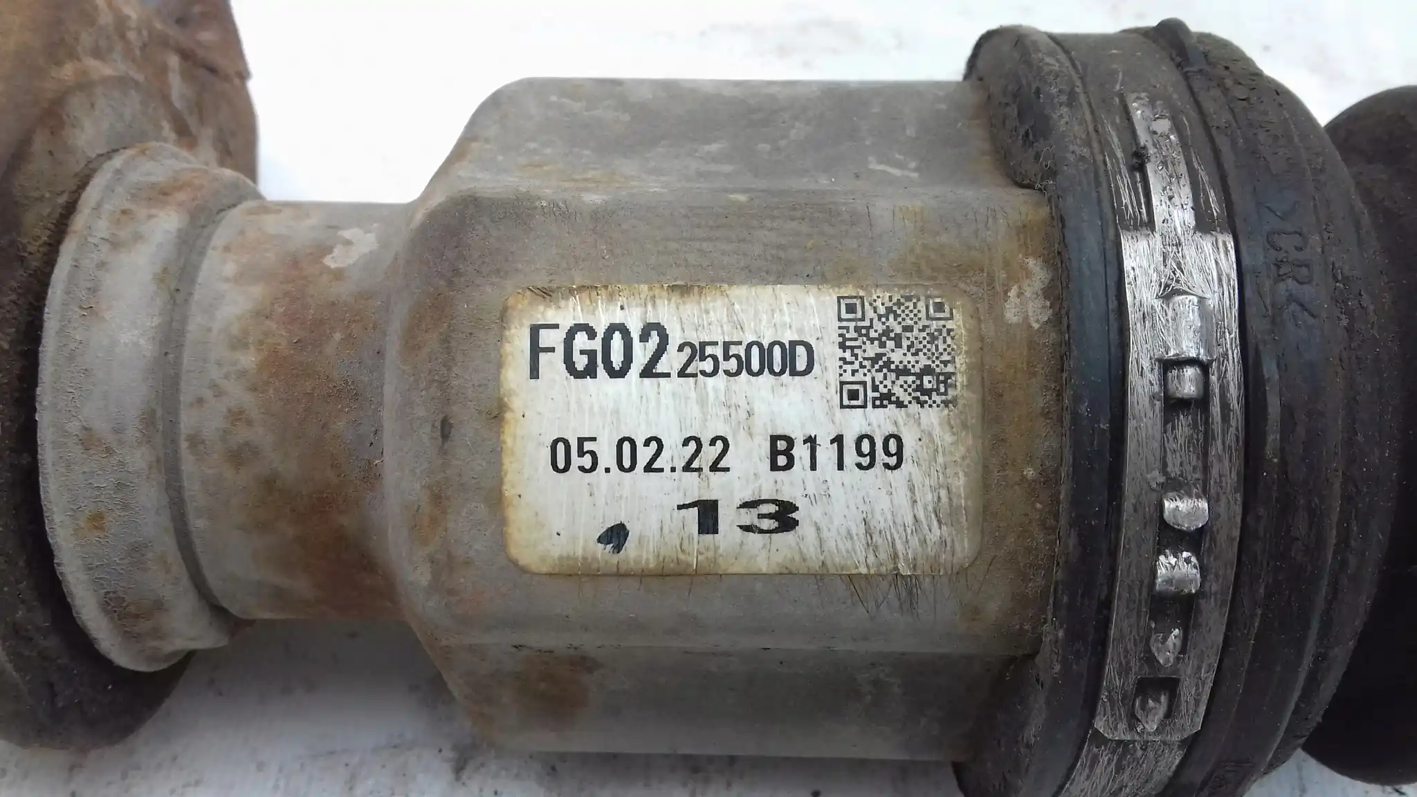 PÓŁOŚ PRAWA DŁUGA 28/26 FG0225500D MAZDA 3 BK 1.6 16V 03- AUTOMAT