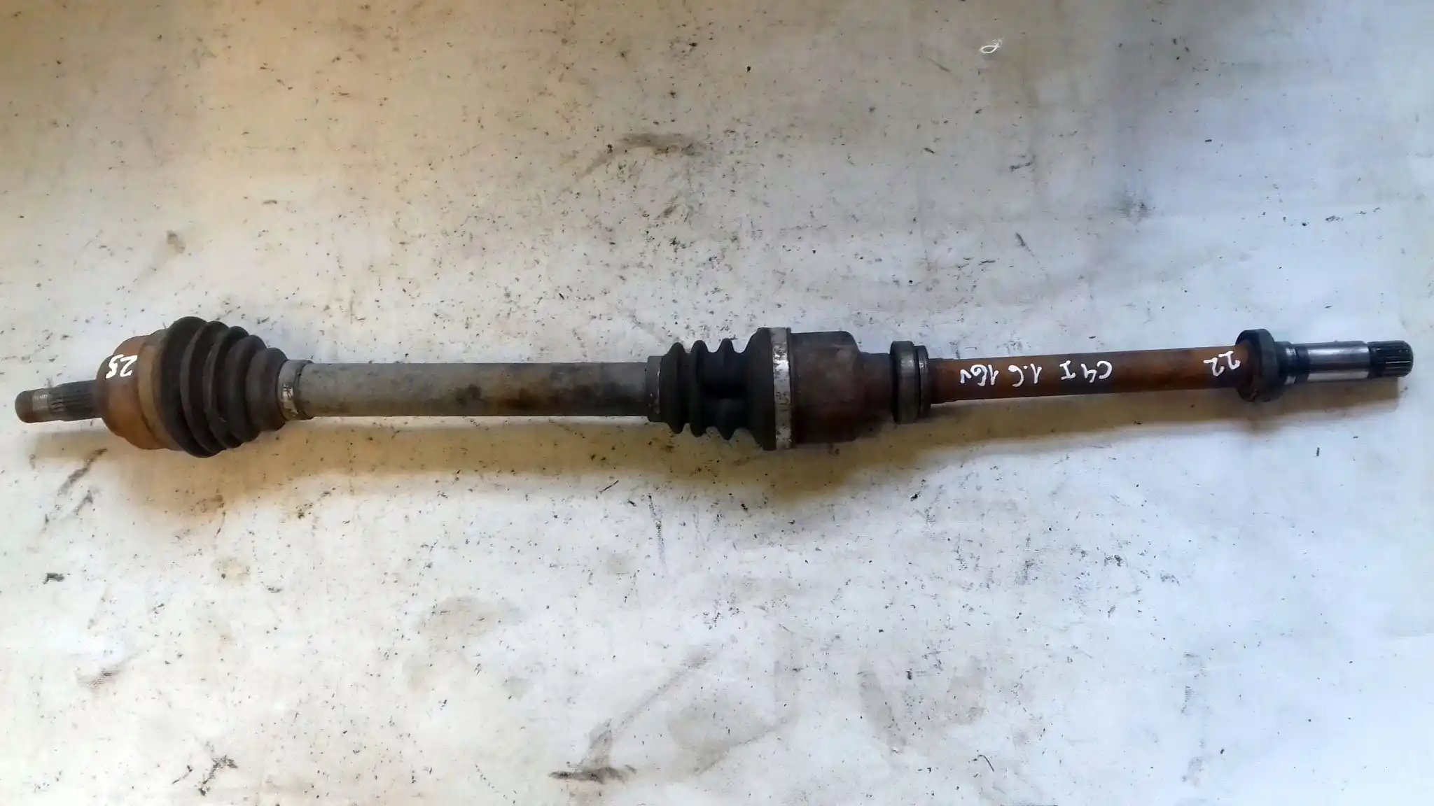 PÓŁOŚ PRAWA DŁUGA CITROEN C4 I 1.6 16V 04-