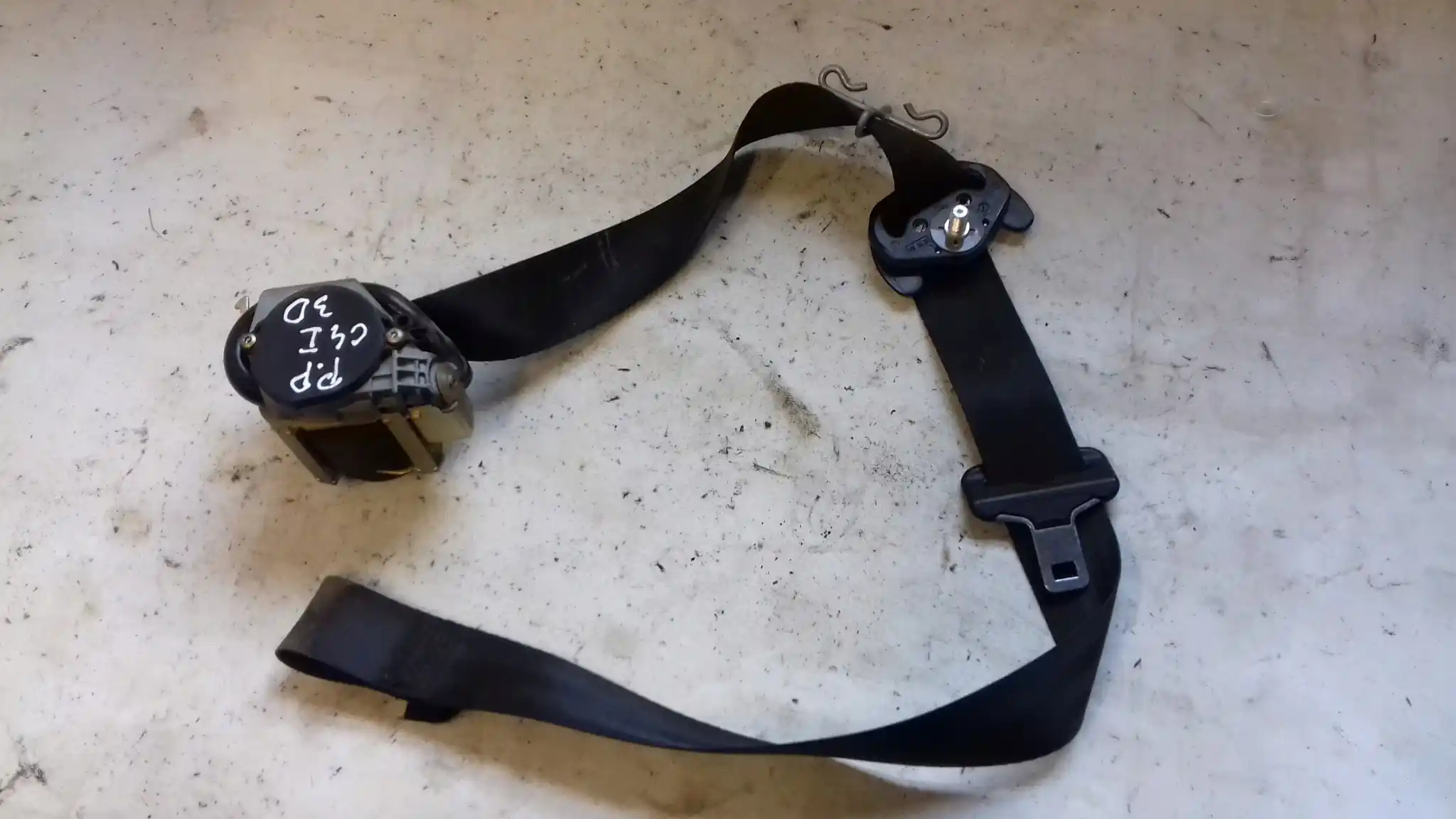 PAS BEZPIECZEŃSTWA PRAWY PRZÓD 96479909XX CITROEN C4 I 3D 04-