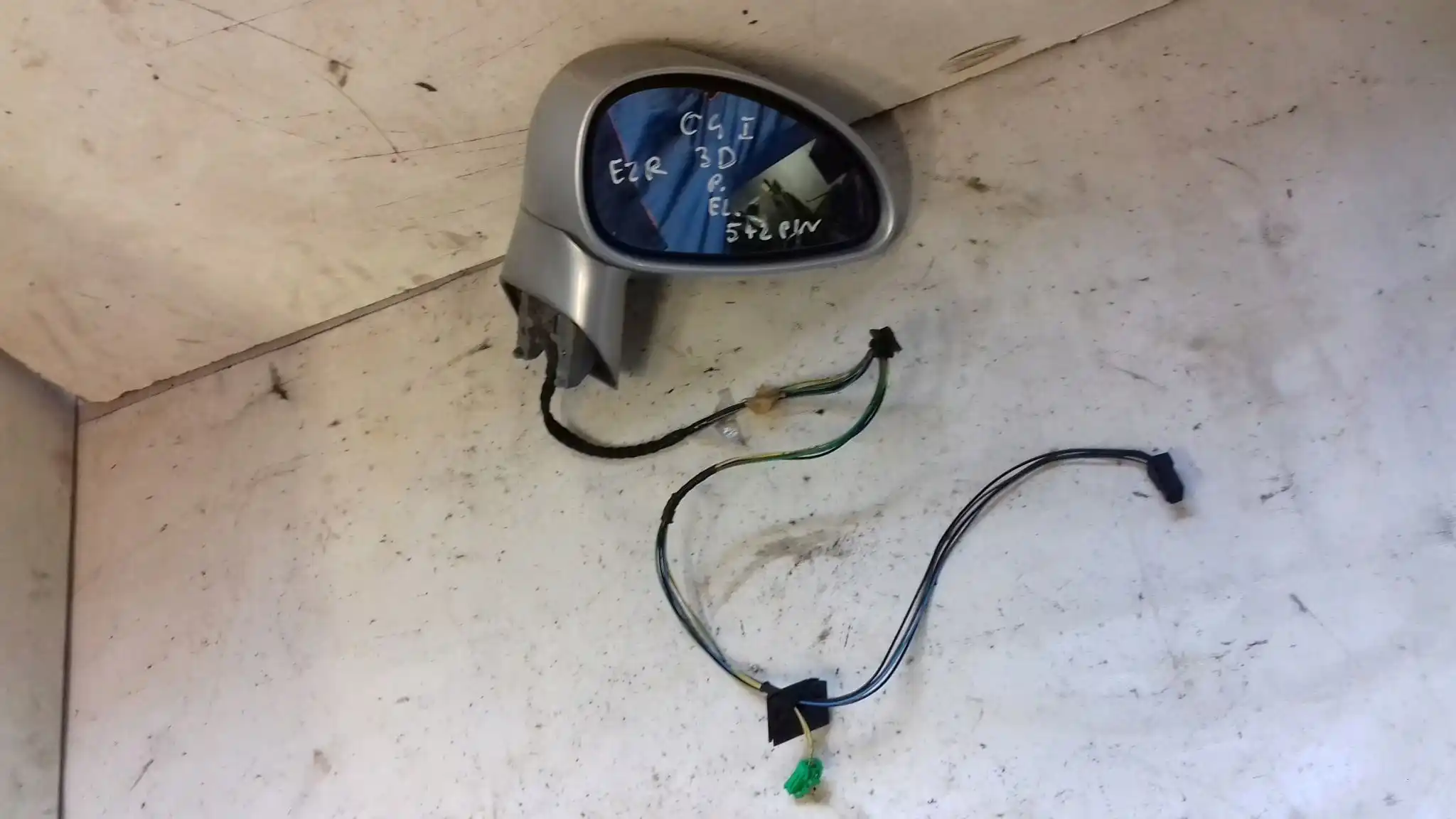LUSTERKO PRAWE ELEKTRYCZNE 5+2 PIN 96467112 CITROEN C4 I 04- EZR