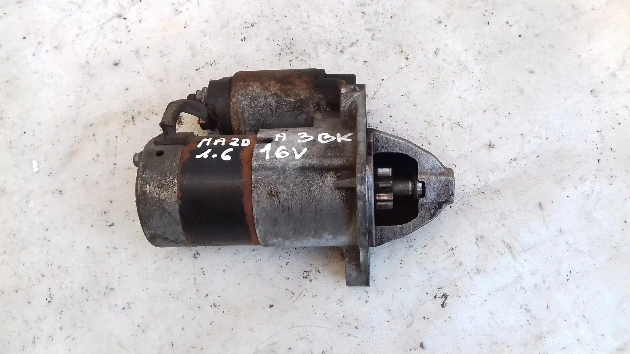 ROZRUSZNIK ZJ01 M000T91381 MAZDA 3 BK 1.6 16V 03-