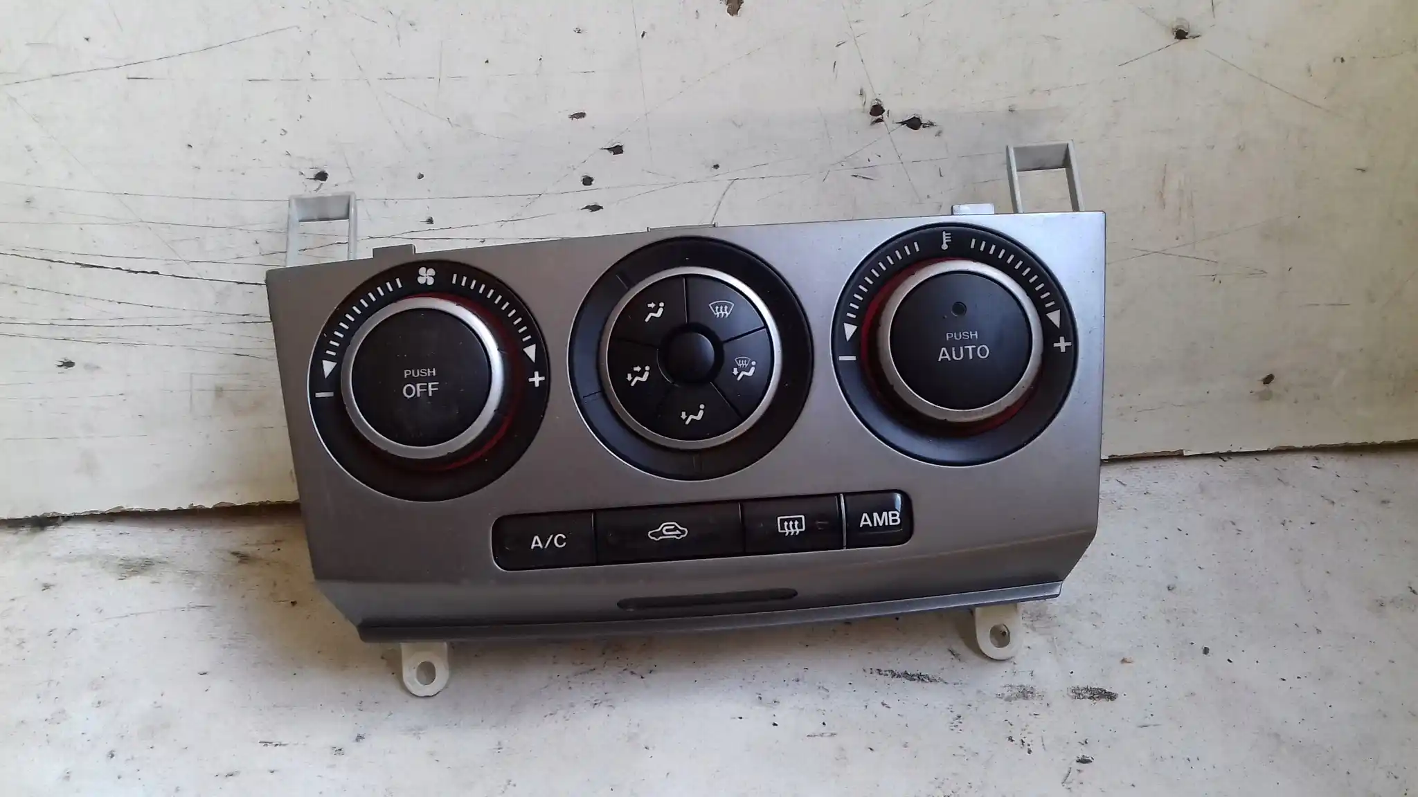 PANEL STEROWANIA NAWIEWU KLIMATYZACJI BS3L K1900BS3L MAZDA 3 BK 03-