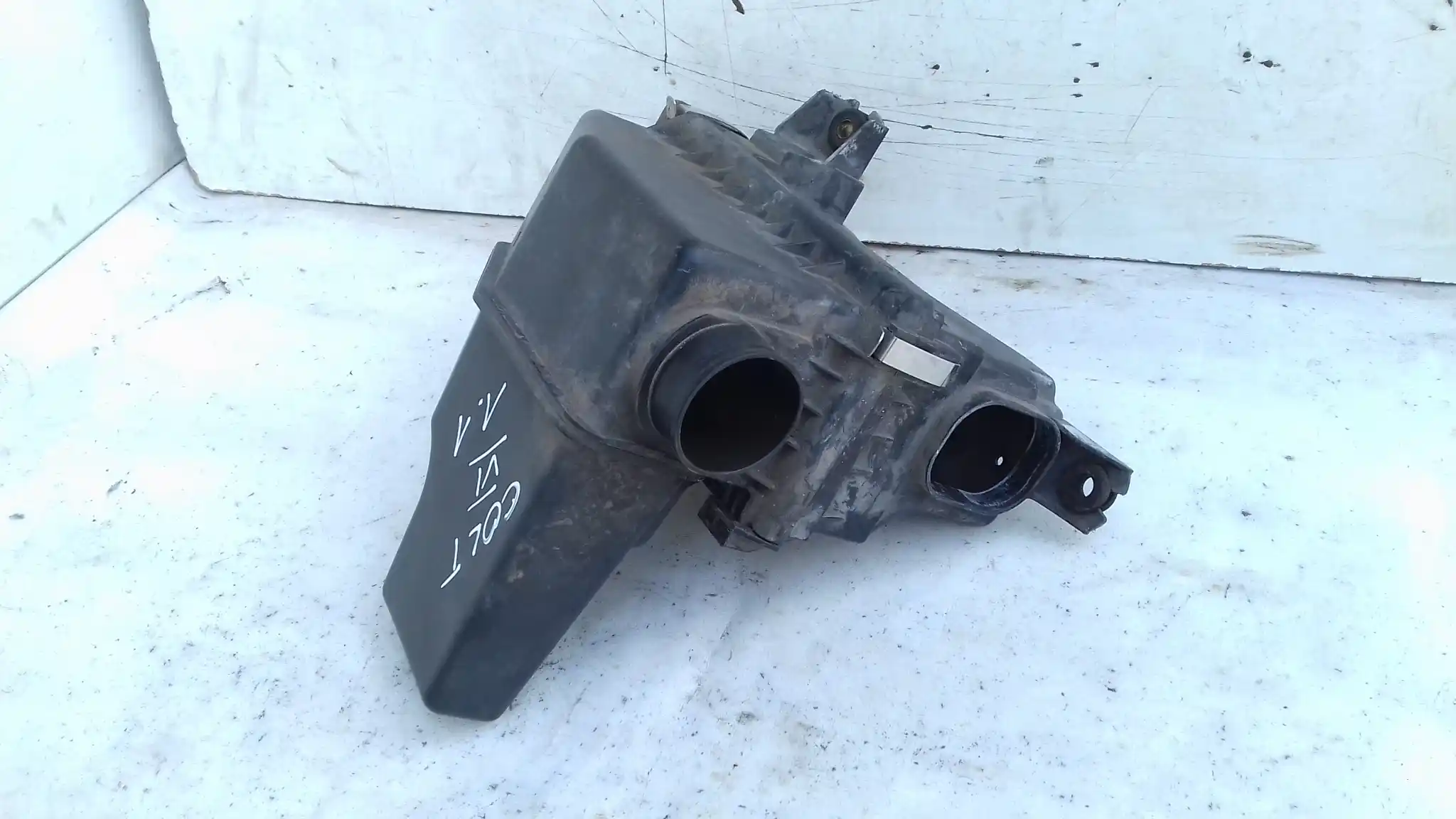 OBUDOWA FILTRA POWIETRZA MN130286 MITSUBISHI COLT VI Z30 1.1 04-