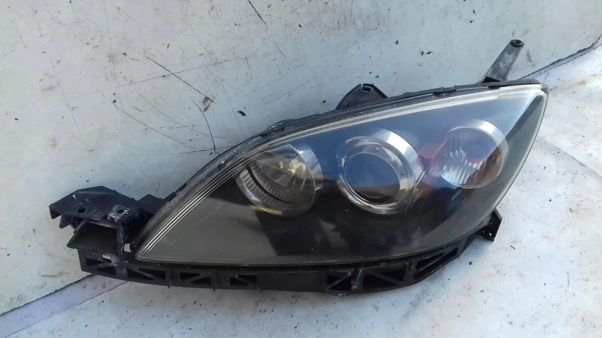 LAMPA LEWY PRZÓD PRZEDNIA MAZDA 3 BK HB HATCHBACK 03-