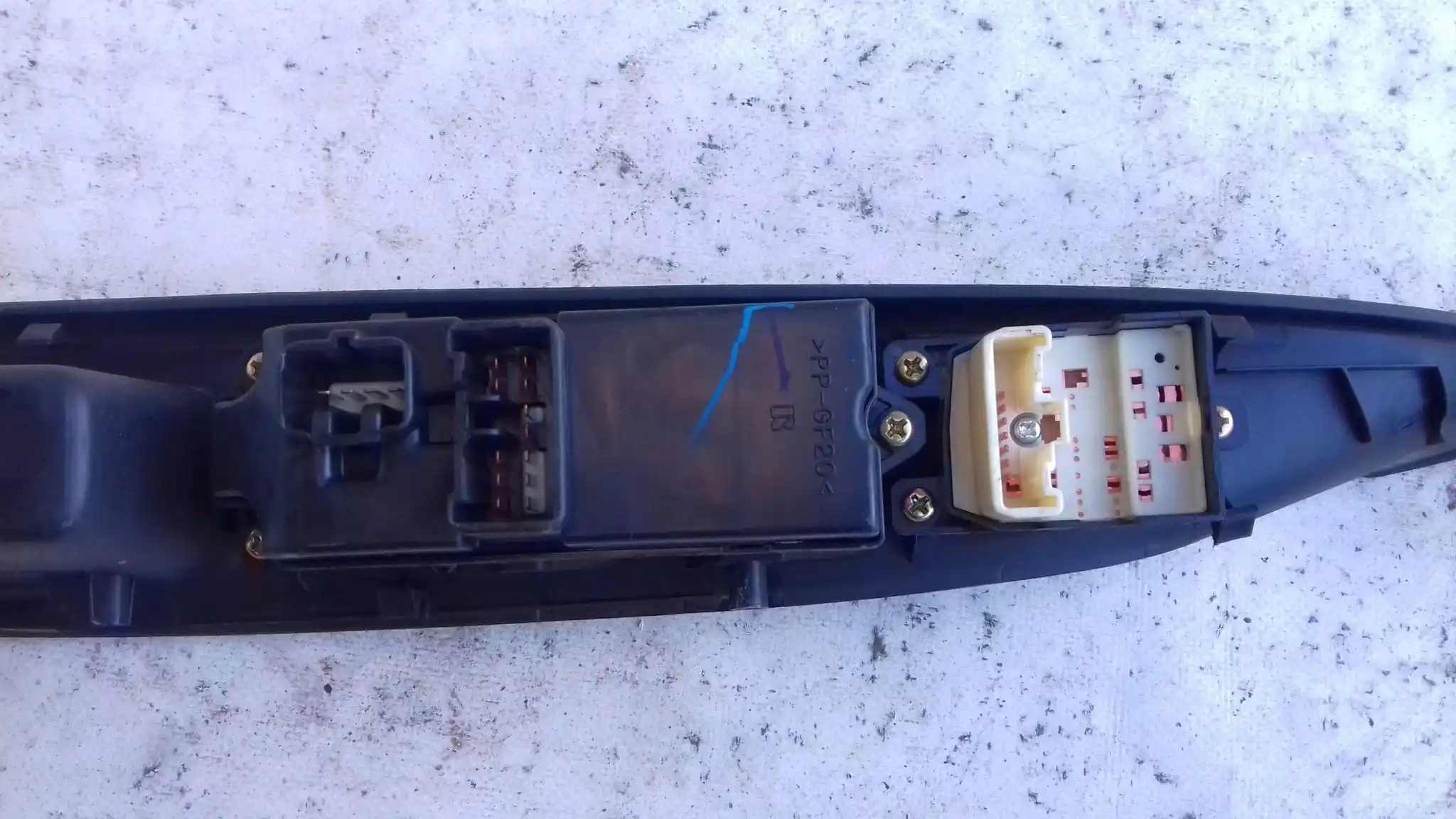 PANEL STEROWANIA SZYB LUSTEREK LEWY PRZÓD MAZDA 6 GG GY 02-