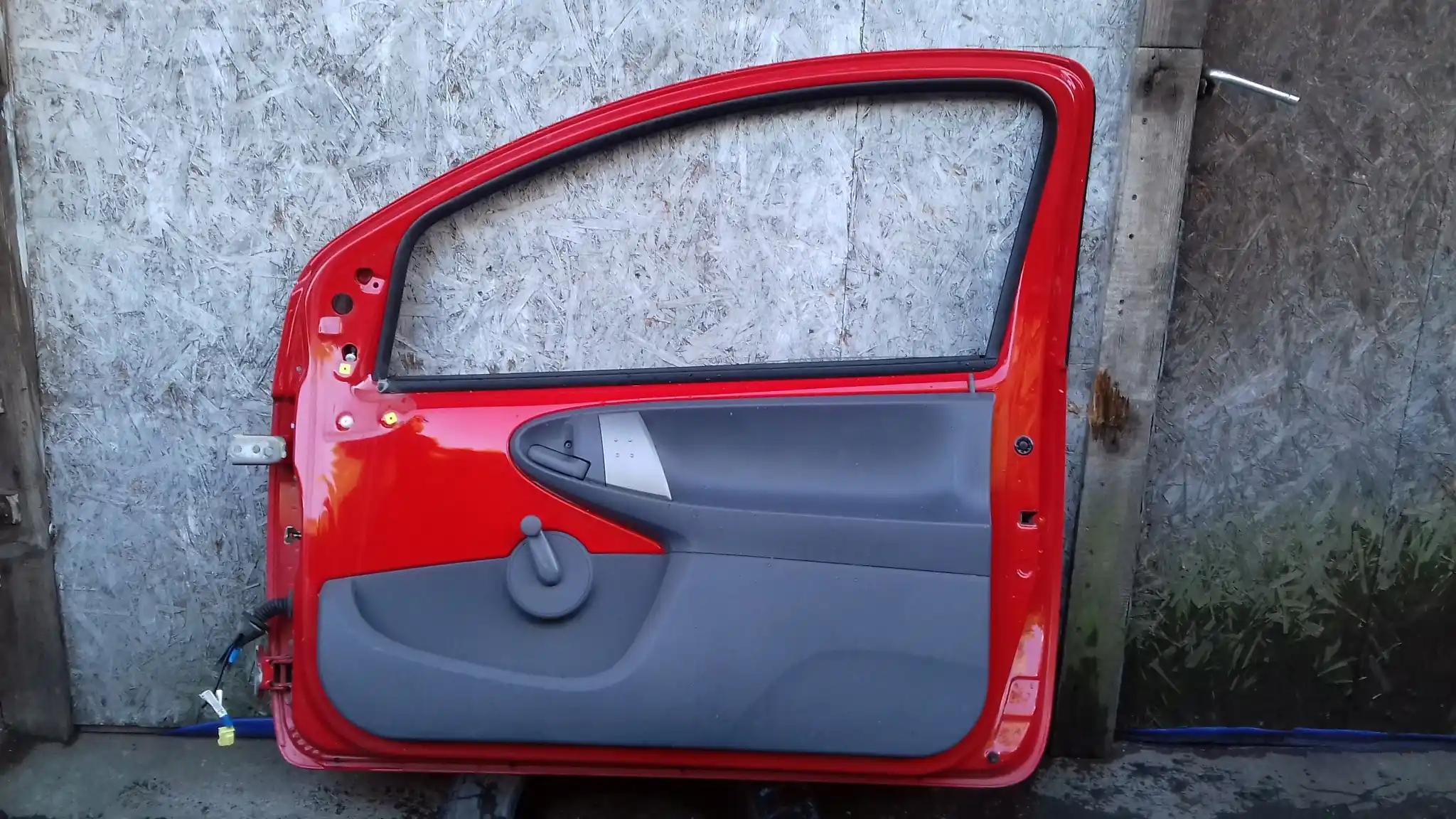 DRZWI PRAWE PEUGEOT 107 CITROEN C1 3D 05-12