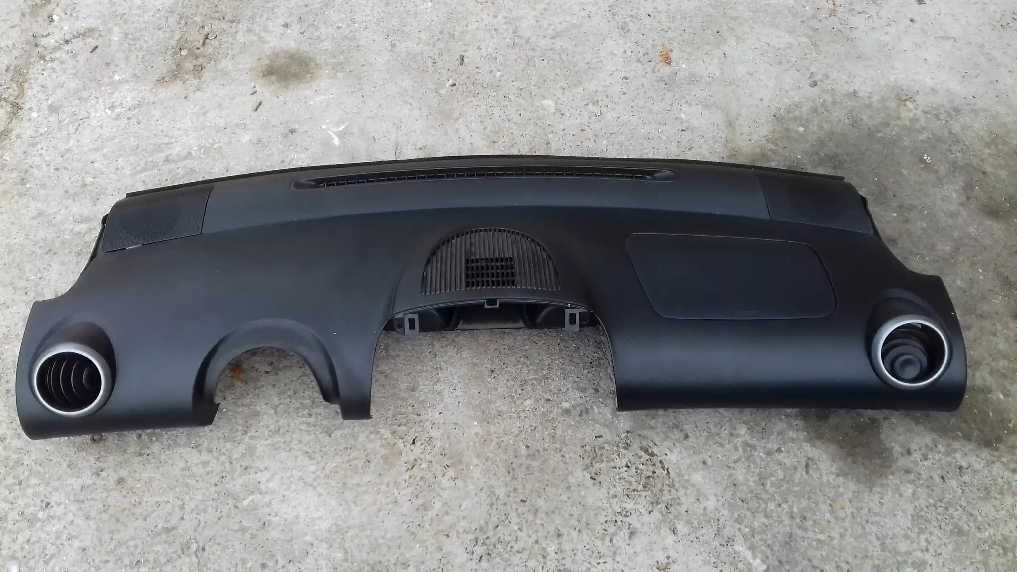 DESKA ROZDZIELCZA KONSOLA AIRBAG PASAŻERA PEUGEOT 107 05-12